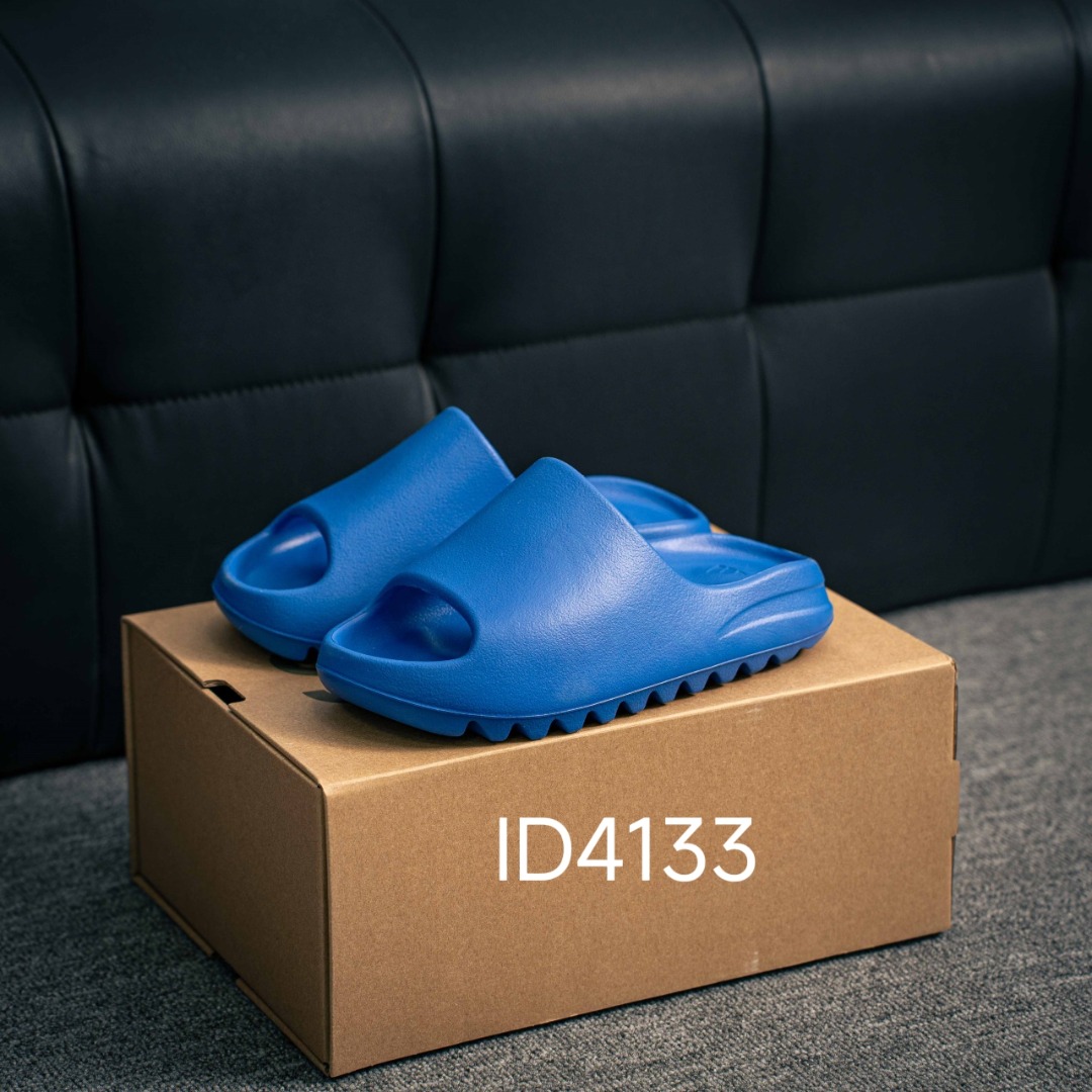 [Sandals and Slippers Series]Adidas Adidas OriginalYeezySlide Kanye coconut sl
