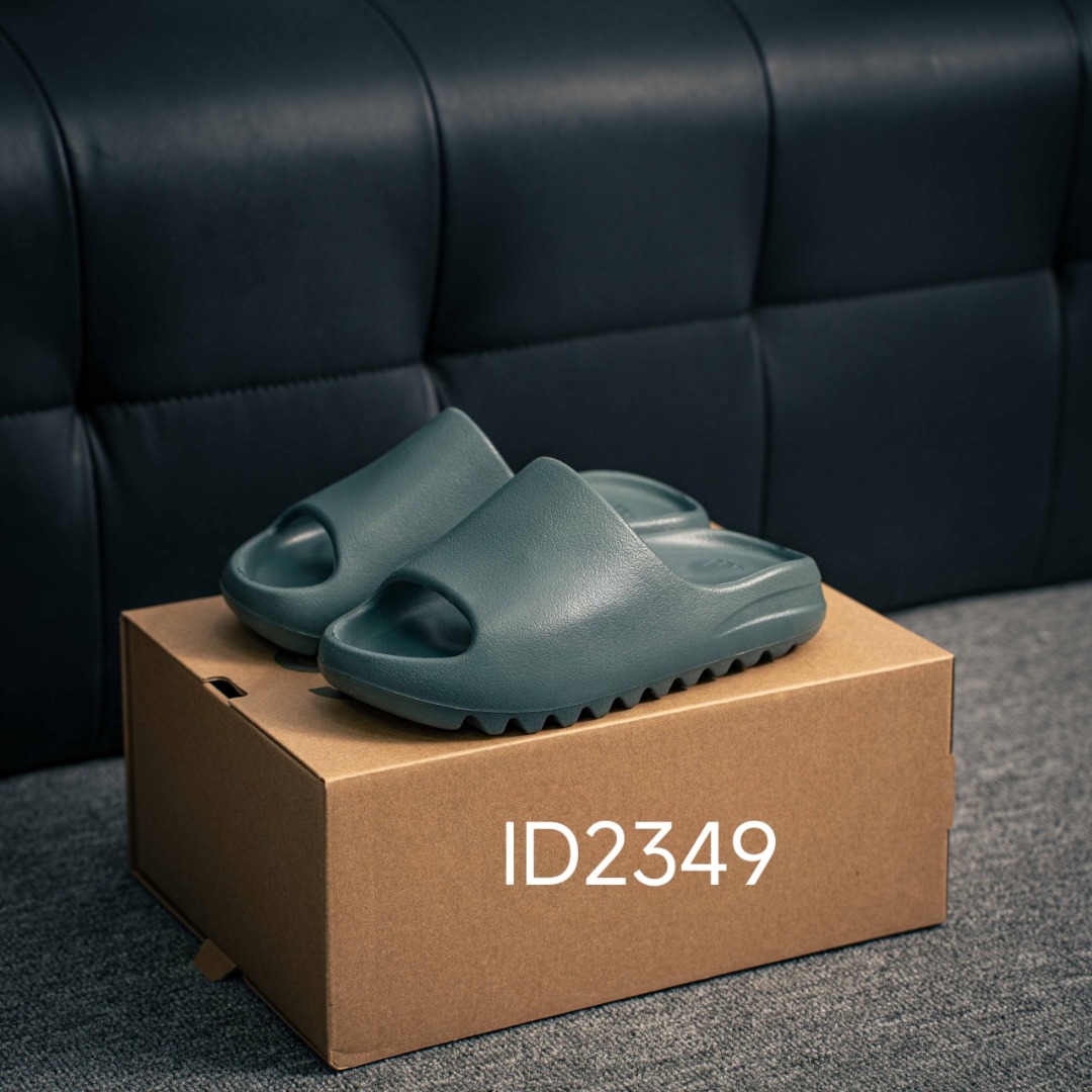 [Sandals and Slippers Series]Adidas Adidas OriginalYeezySlide Kanye coconut sl