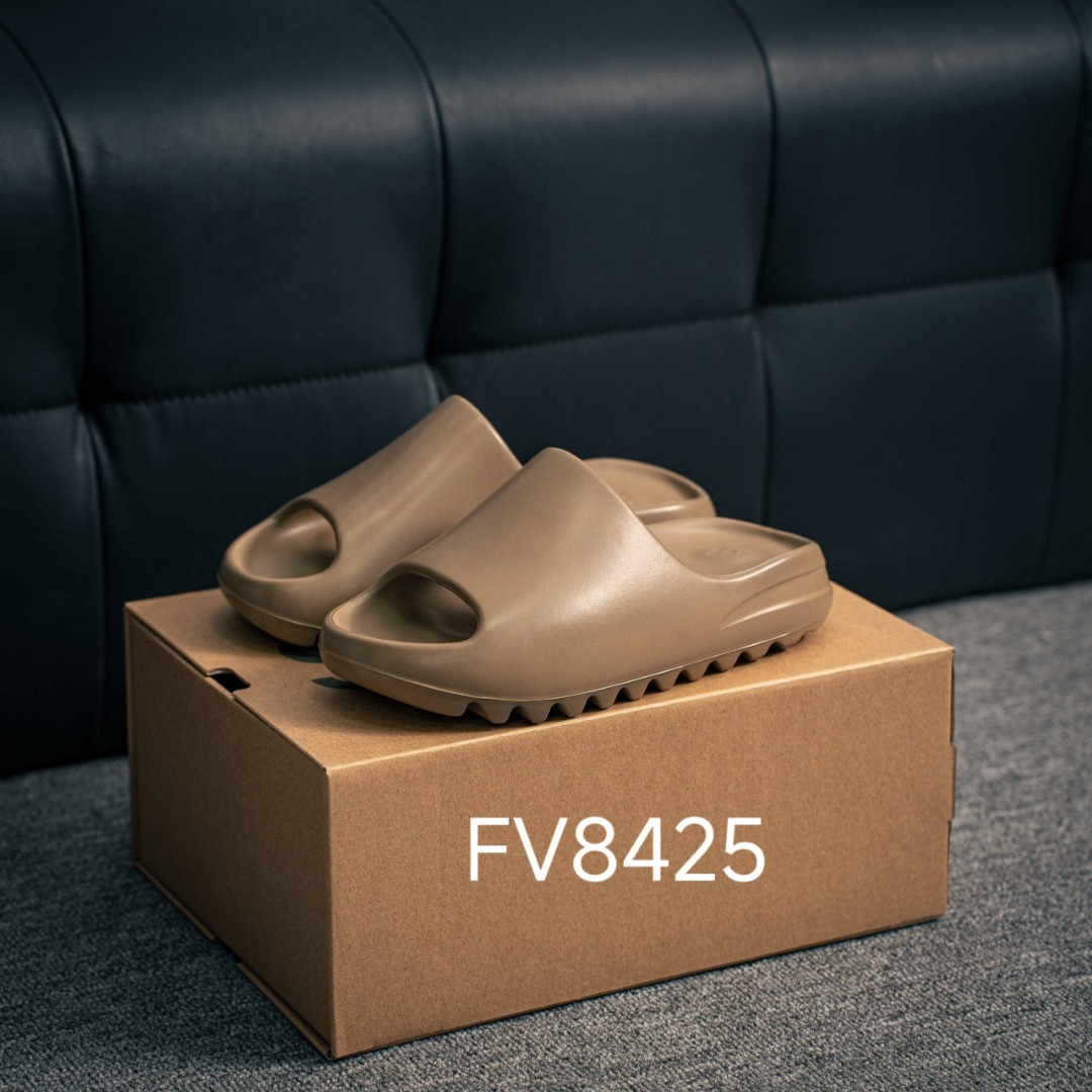 [Sandals and Slippers Series]Adidas Adidas OriginalYeezySlide Kanye coconut sl