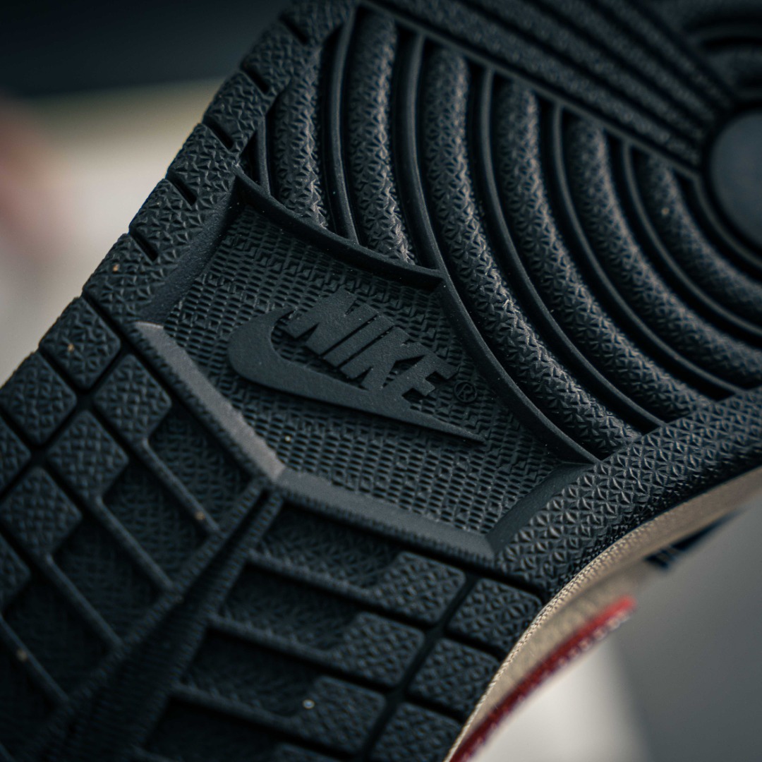 Air Jordan 1 乔丹篮球鞋男女运动鞋潮流板鞋 XS2024-024