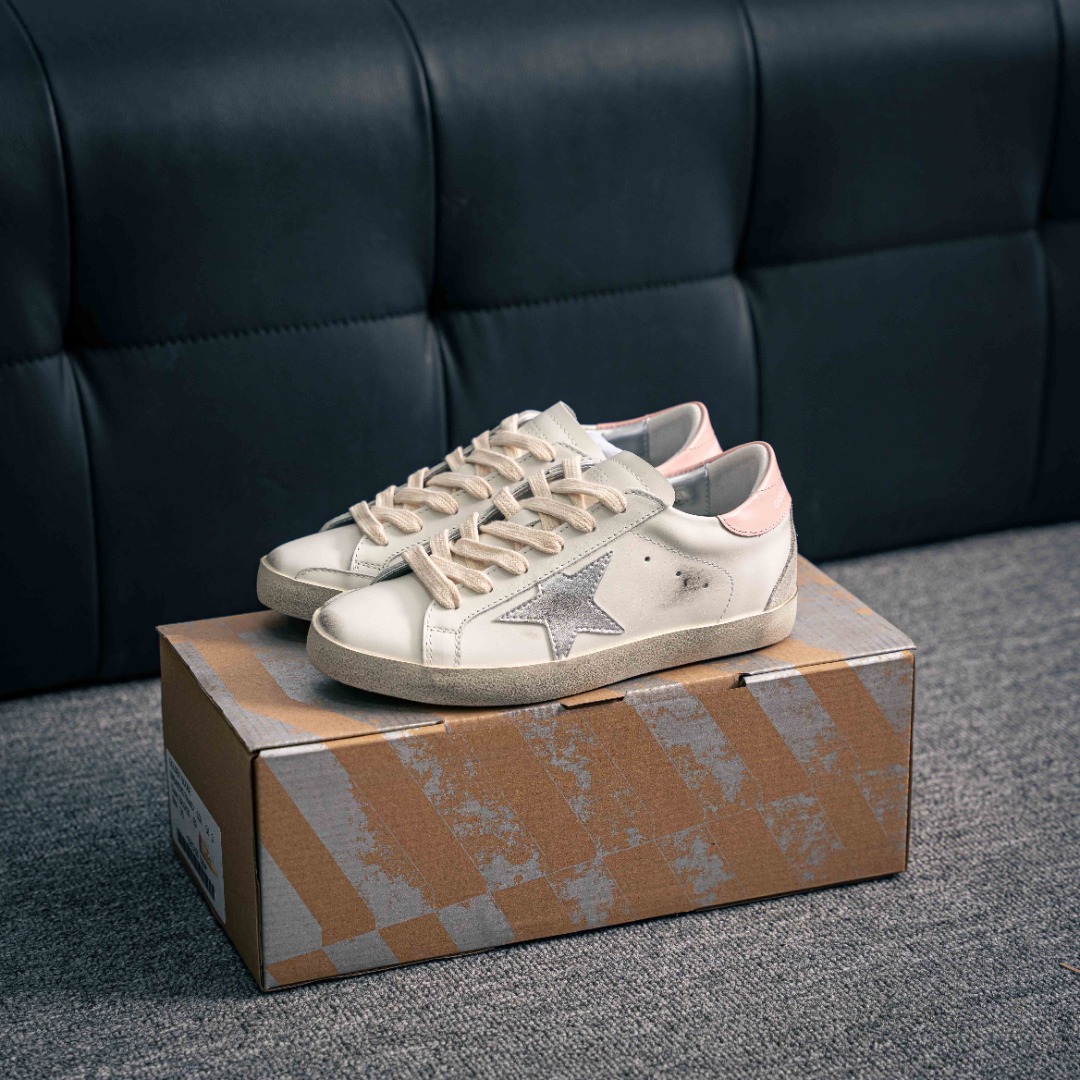 Core Private es otra línea de productos nueva, producto de cooperación de Xiaohongshu, serie de zapatos sucios pequeños…