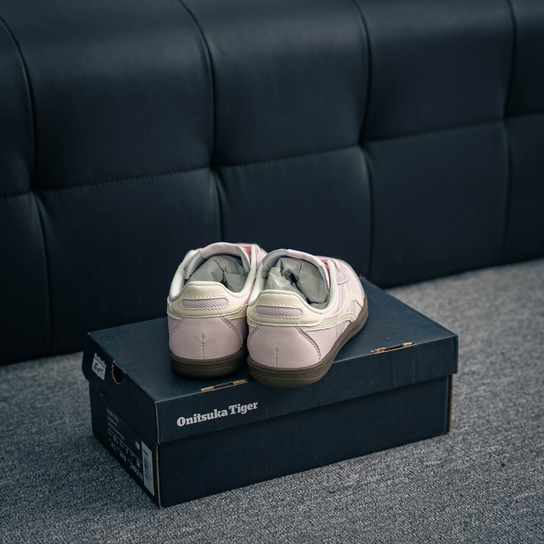 💰140         核心私

亚瑟士Onitsuka Tiger Tokuten 鬼家虎 德训低帮休闲板鞋 
货号：1183C429-700
尺码：36 37 38 39 40.5 41.5