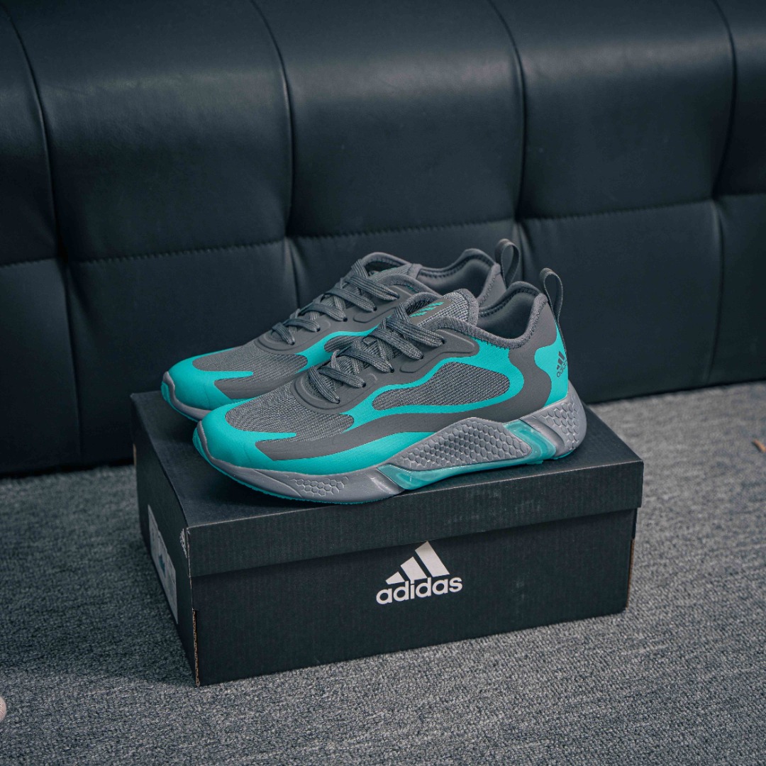核心私 Adidas AlphaBounce Beyond m 阿尔法公司级真标网面休闲跑步鞋 工厂直销 优势推广 正确高弹轻量MD 德国马牌橡胶大底 内附专柜脚踏防尘纸、防水袋 货号:CG3361 BF