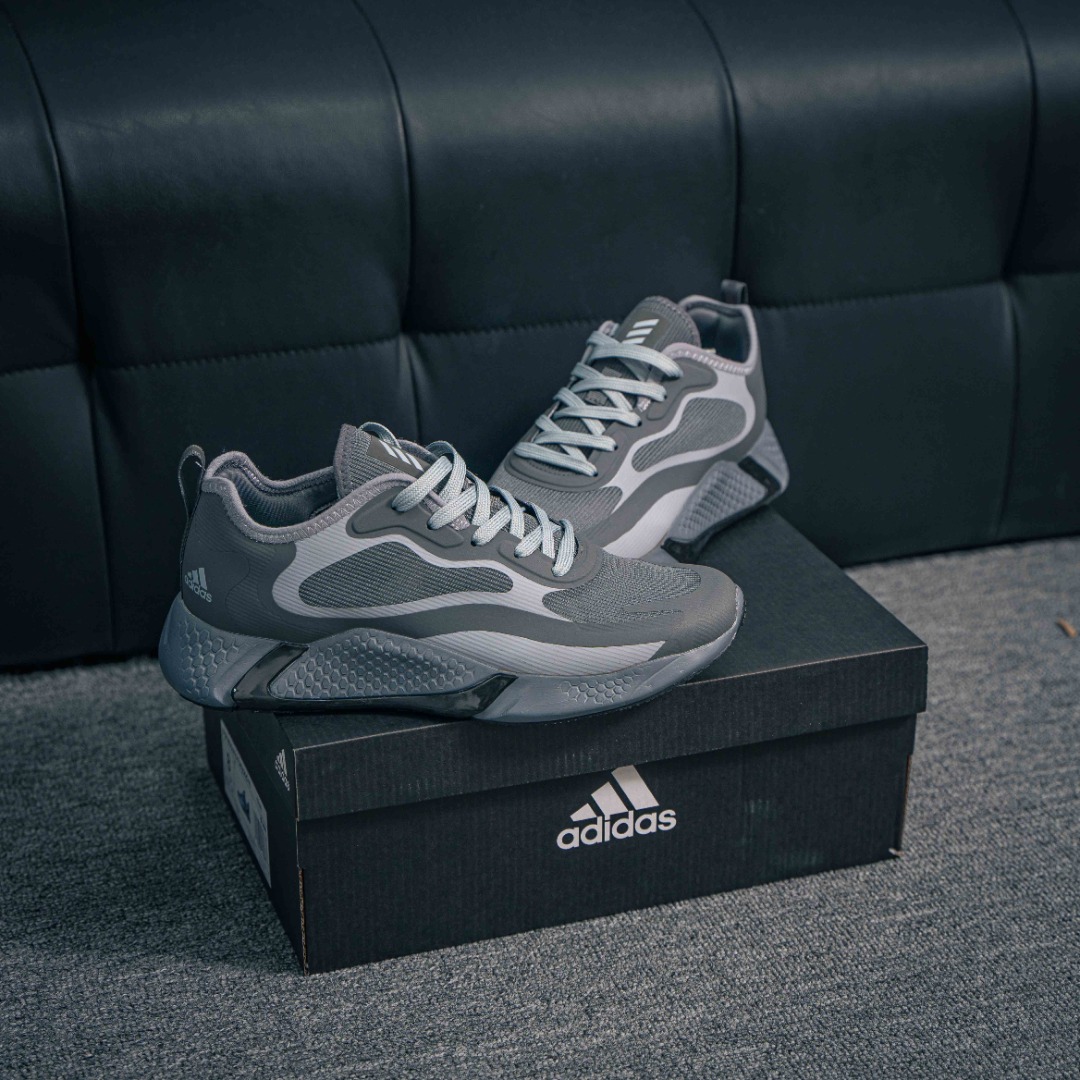 核心私 Adidas AlphaBounce Beyond m 阿尔法公司级真标网面休闲跑步鞋 工厂直销 优势推广 正确高弹轻量MD 德国马牌橡胶大底 内附专柜脚踏防尘纸、防水袋 货号:CG3362 BF