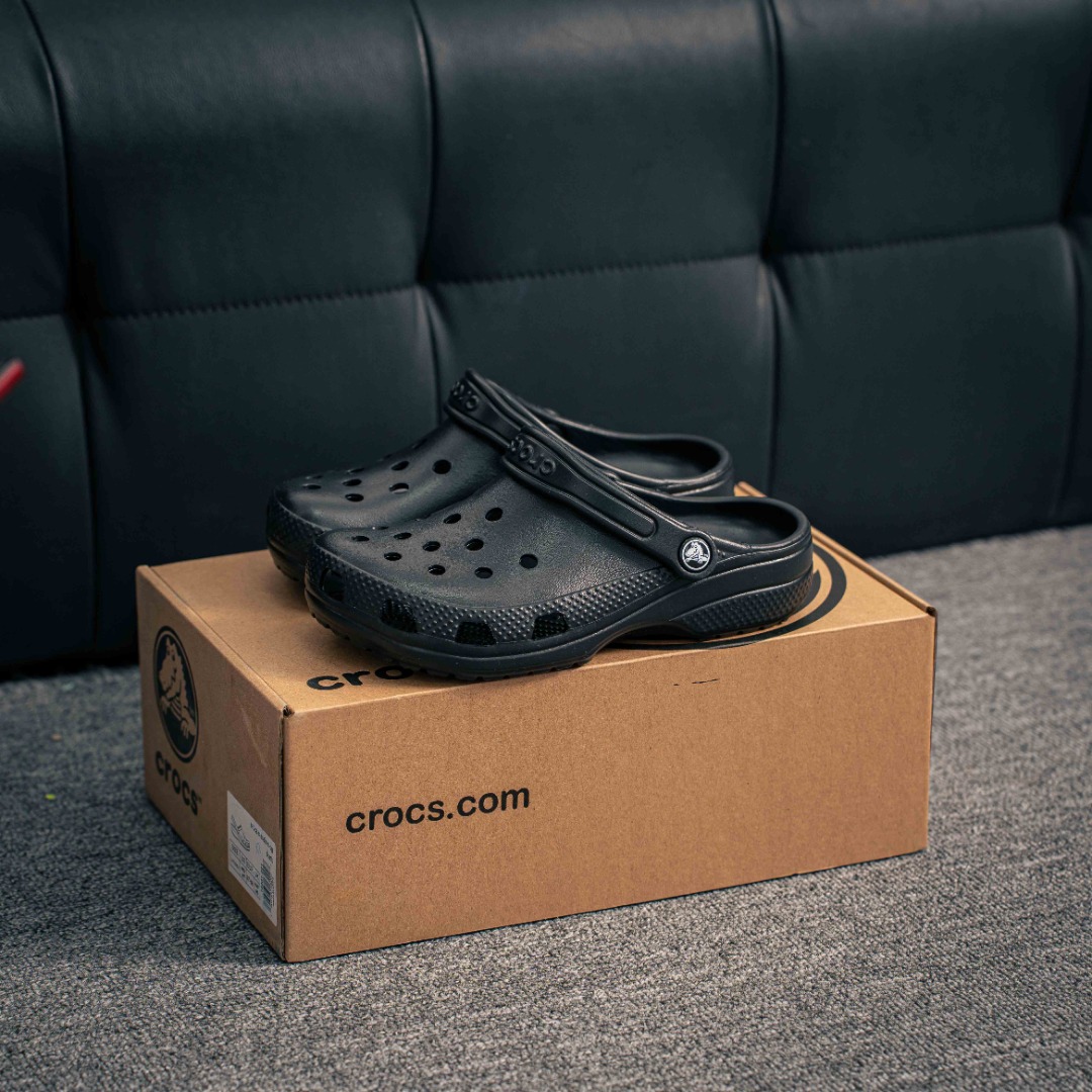 💰85 核心私
卡骆驰Crocs Classic Clog 卡骆驰全系列休闲沙滩洞洞拖鞋凉鞋 超轻Croslite专利材料打造 鞋面更加耐用易清洗 该鞋款轻盈舒
尺码:36 37 38 39 40 41 42 43 44 45 46 47