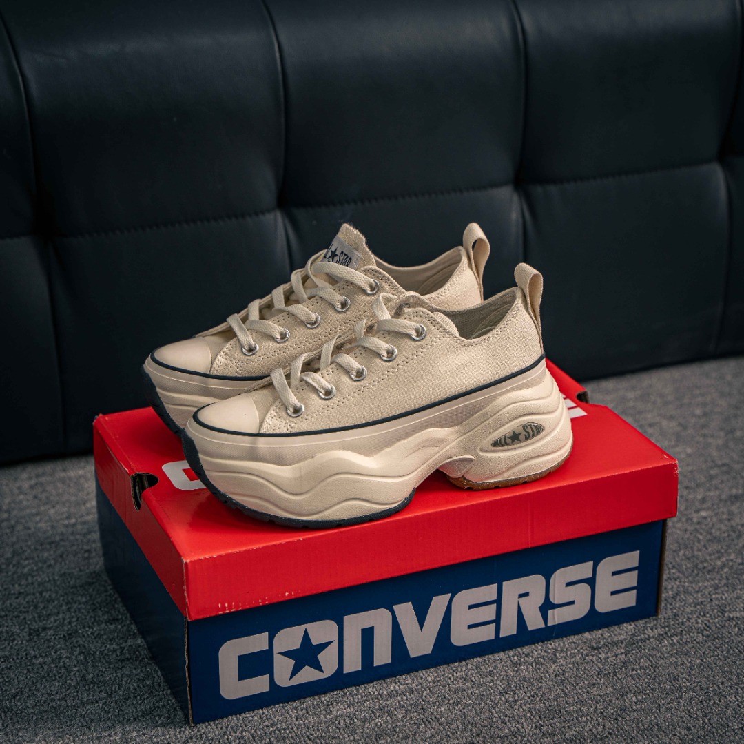 [Converse Series]CONVERSE Converse Japanese correct outsole SURGETRAINERREACT