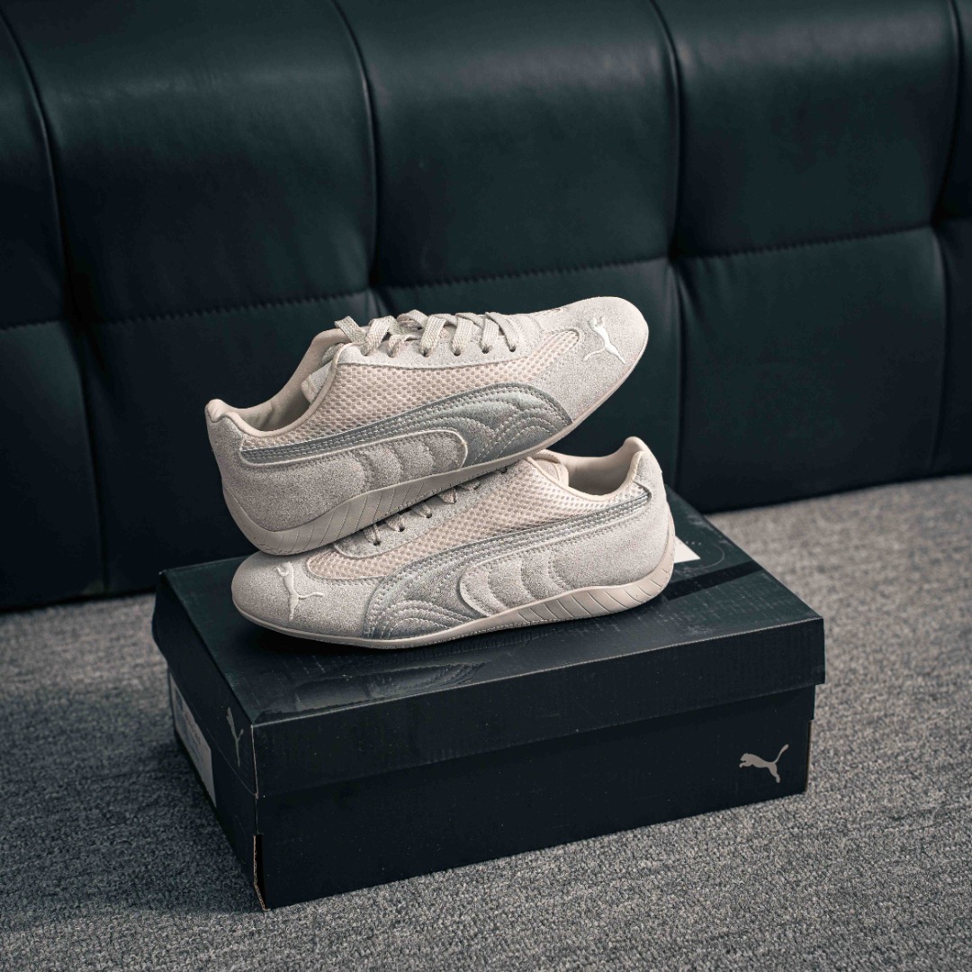 💰150        核心私

Puma Speedcat OG
彪马薄底系列 复古运动休闲跑鞋 
鞋面设计轻量透气 提供了舒适性和穿着感受
柔软内里材质 穿着更加舒适
橡胶鞋底提供持久的牵引力
货号：403902 01
尺码：35.5 36 37 37.5 38 38.5 39.5 40 40.5 41.5 42 42.5 43 44 45
3712