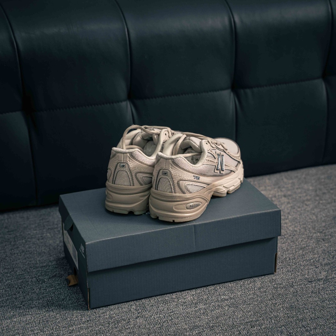 💰190        核心私

新百伦中古跑鞋 New Balance 740系列新百伦 潮流男女运动鞋 NB740跑步鞋透气鞋复古潮鞋
货号：U740LN1
尺码：36 37 37.5 38 38.5 39.5 40 40.5 41.5 42 42.5 43 44 45 46
1433