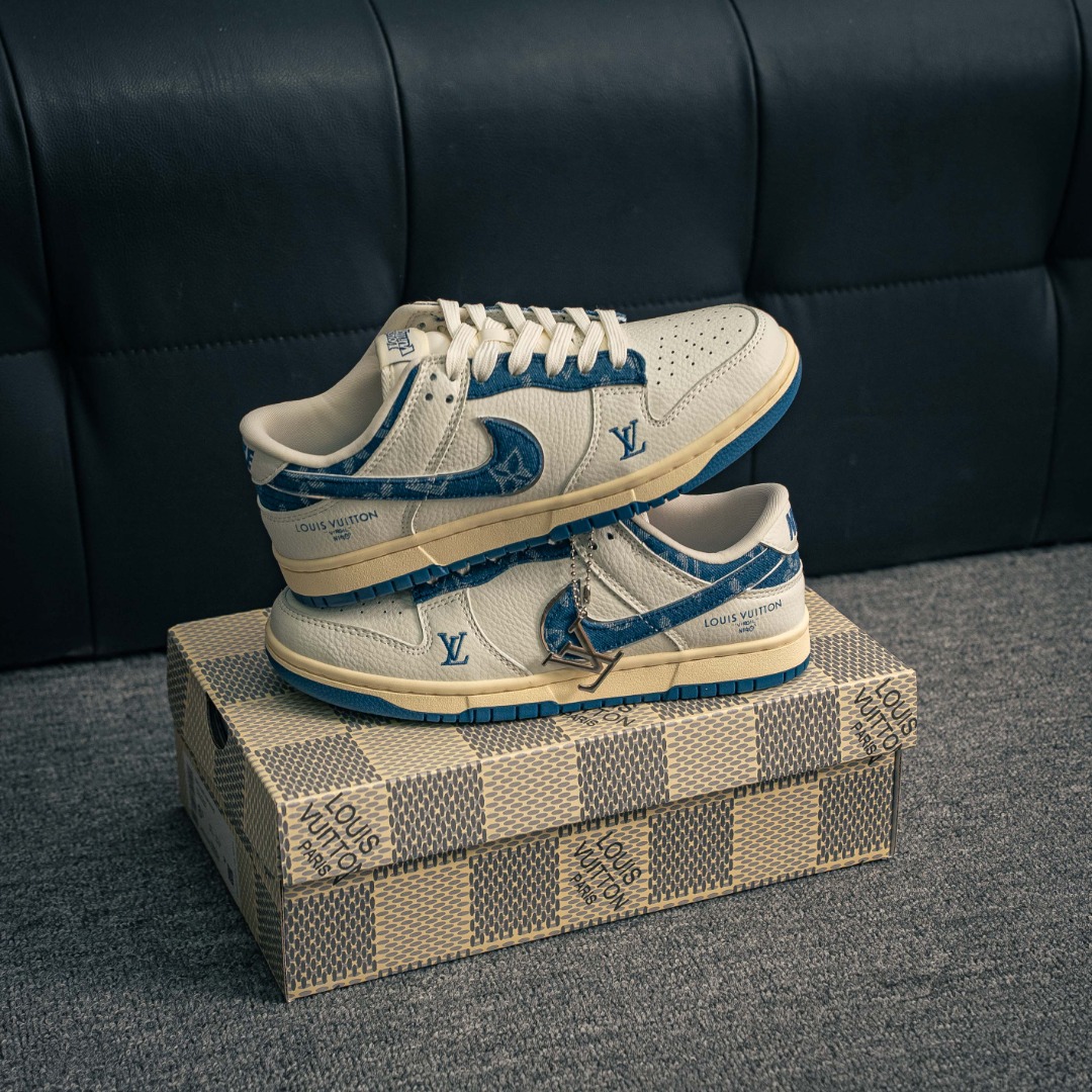 核心私 Nike Dunk 全套原楦原模倾力打造完美版型 独家原厂航空铝磨具打磨大底 鞋头坡度极致还原 无解鞋型 原盒原配 圈内天花板工艺 原厂冲刀 超高清洁度 全鞋零毛边皮料切割 货号:JH8310 955