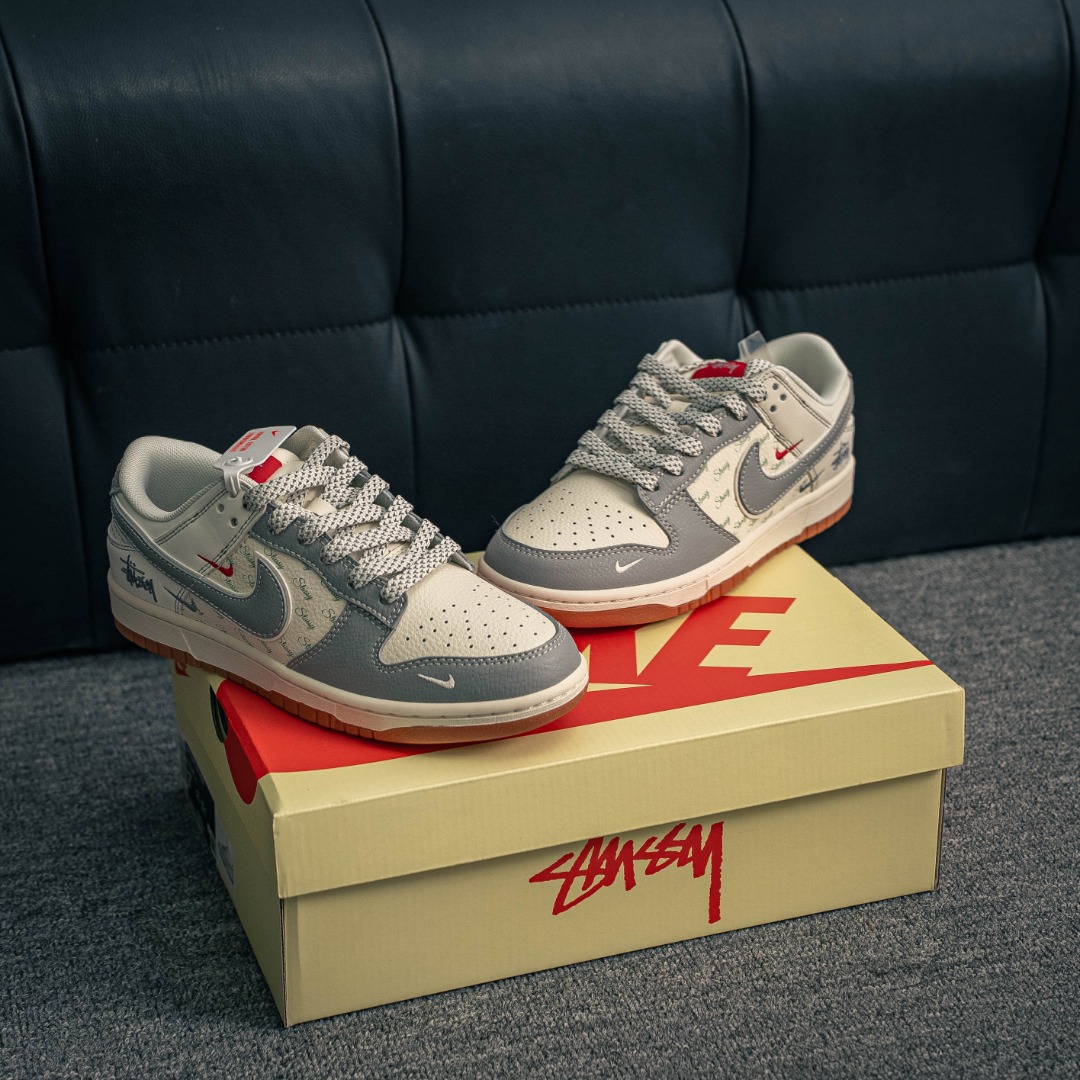 核心私 Nike Dunk 全套原楦原模倾力打造完美版型 独家原厂航空铝磨具打磨大底 鞋头坡度极致还原 无解鞋型 原盒原配 圈内天花板工艺 原厂冲刀 超高清洁度 全鞋零毛边皮料切割 货号:XS6089 531