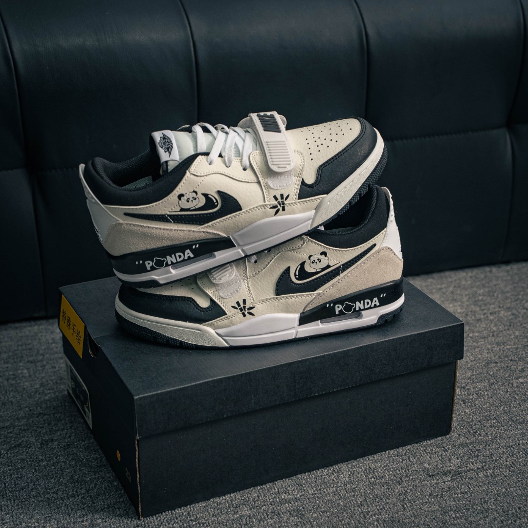 核心私 Nike Air Jordan Legacy 312 Low 乔丹 AJ 312 最强三合一混合版 有着交错结合的设计,它的名字就展现出它所包含的鞋款元素,312 分别对应了 Air Jordan 3、Air Jordan 1 和 Air Trainer 2,将这三双经典又有不俗人气的鞋款融合,“最强三合一” 的名称由此得来 货号:HL1811 101
