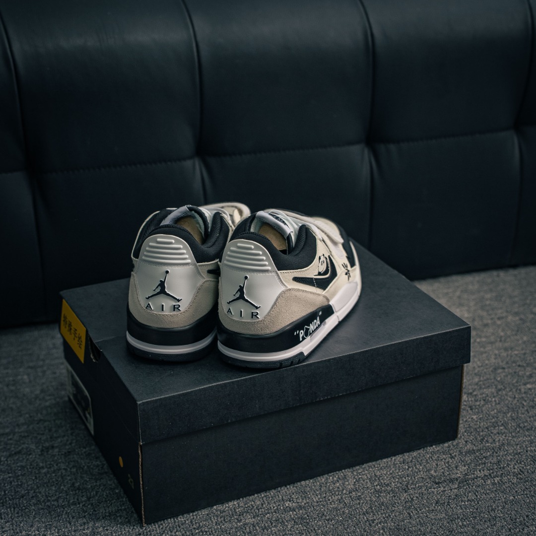 核心私 Nike Air Jordan Legacy 312 Low 乔丹 AJ 312 最强三合一混合版 有着交错结合的设计,它的名字就展现出它所包含的鞋款元素,312 分别对应了 Air Jordan 3、Air Jordan 1 和 Air Trainer 2,将这三双经典又有不俗人气的鞋款融合,“最强三合一” 的名称由此得来 货号:HL1811 101