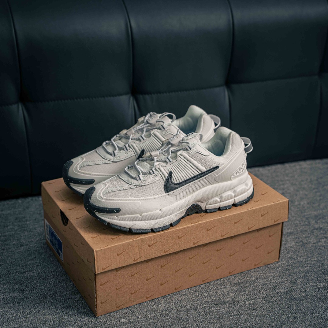 [Adidas Originals Series]Nike NikeZoomVomeroRoamMarathon retro running fift