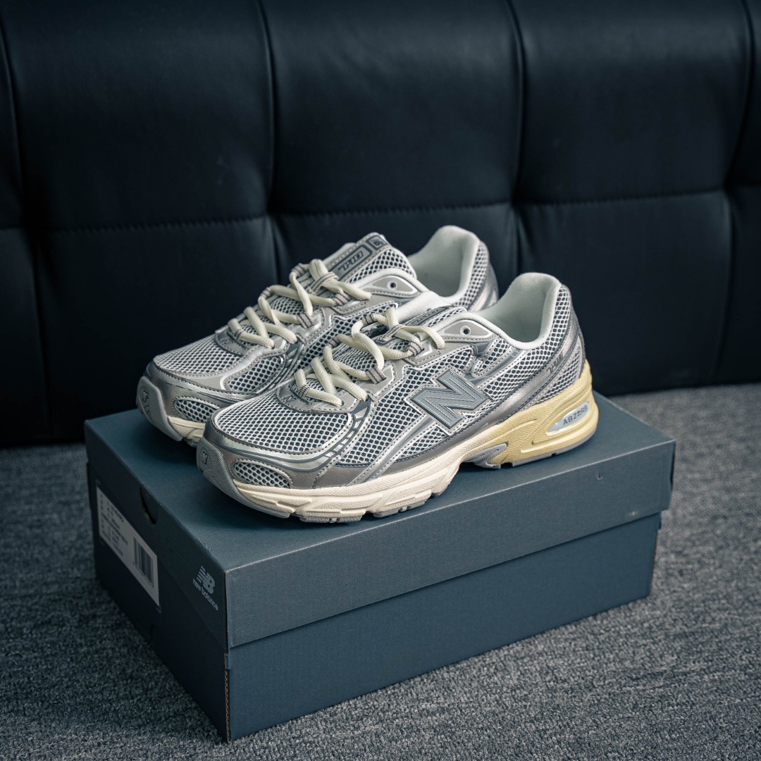 [New Balance Series]New Balance medieval running shoes NewBalance740 series Ne
