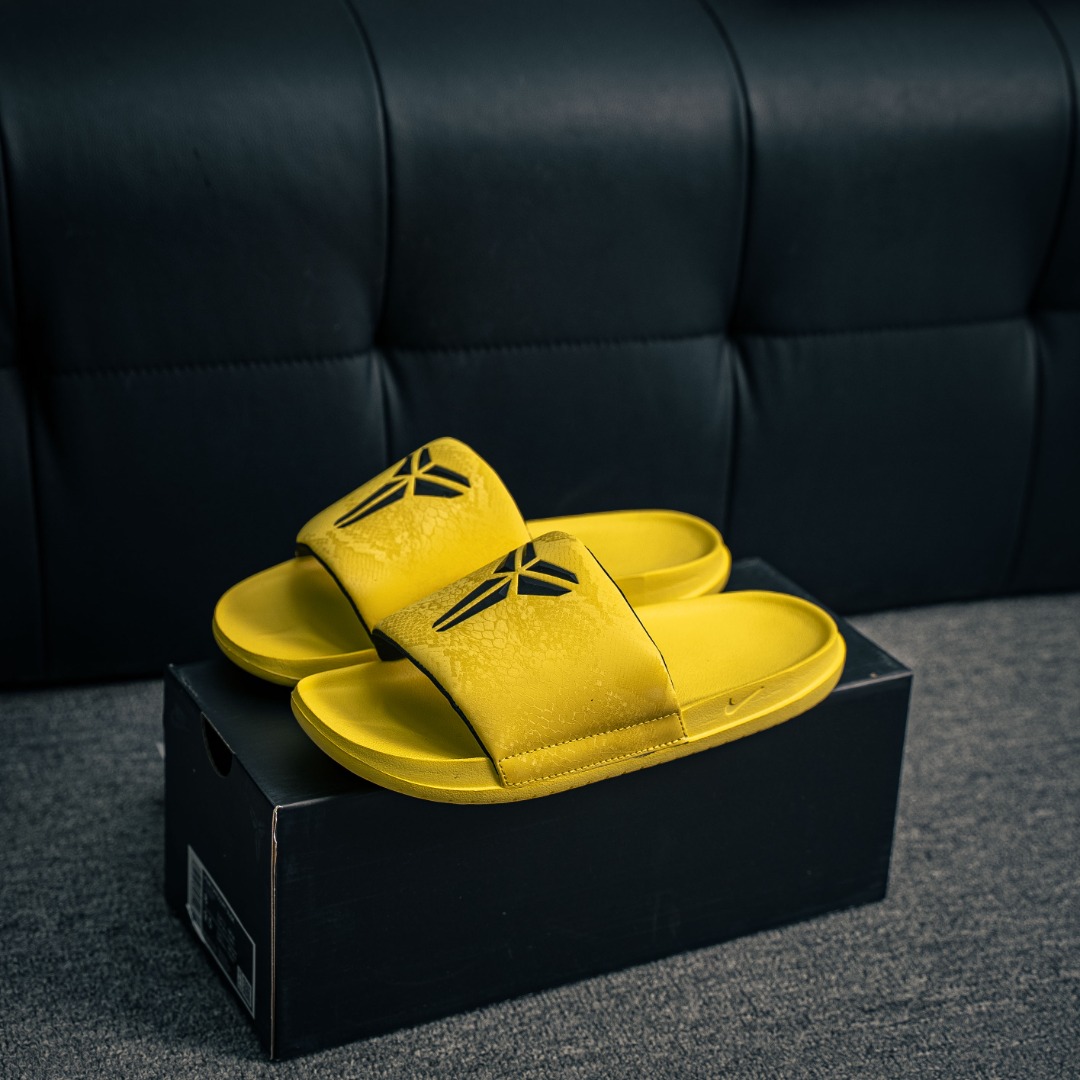 [Sandals and Slippers Series]NikeKobeOffcourtSlide KobeDodge exclusive color m