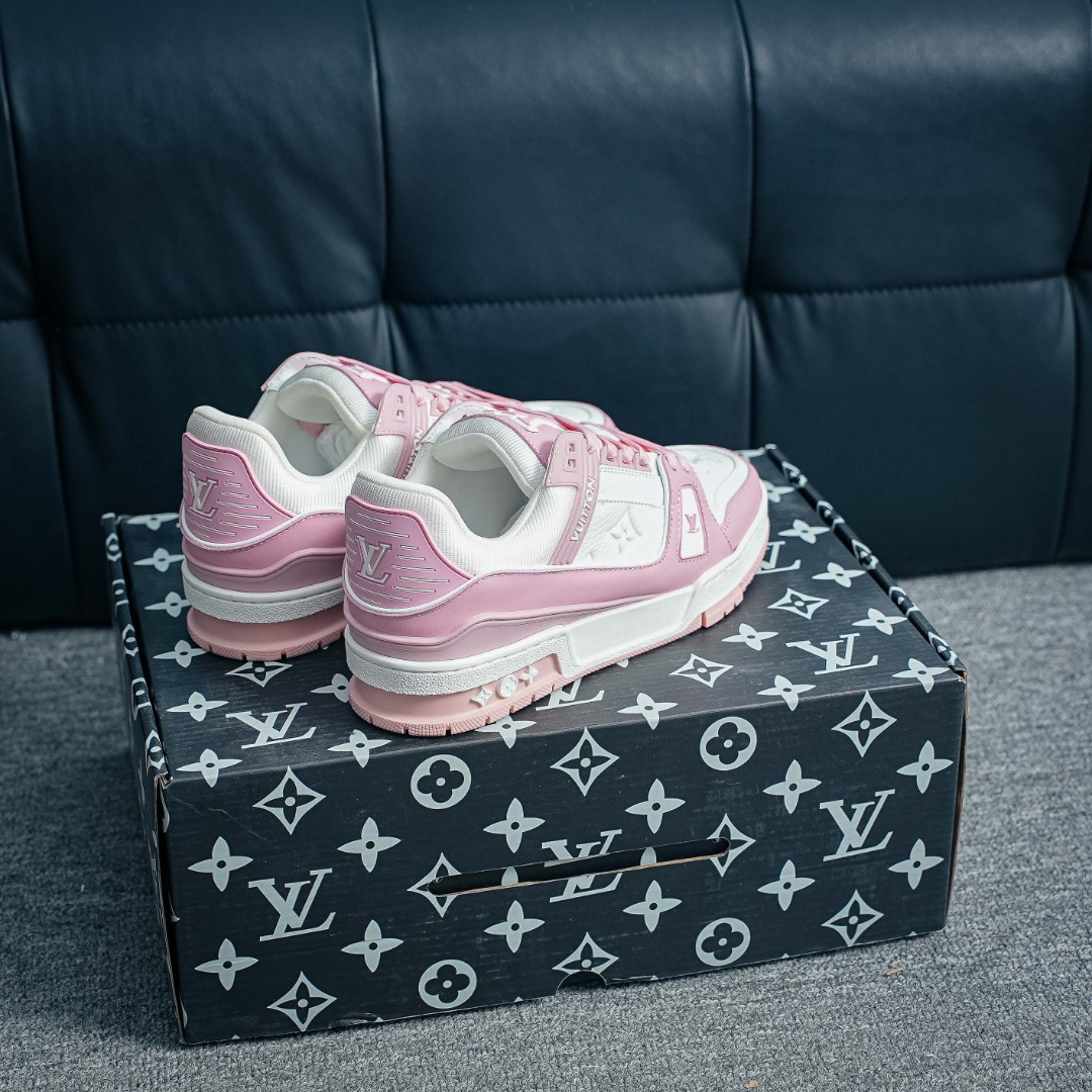 420 LV ARCH LICHT SNEAKER LV路易威登低帮板鞋-Chinese UA Cheap High Quatity Brand Clothes Bags handbags Sneakers wholesale wholesaler seller from China Factory suppliers Fashion Clothing Shoes best Quality Beautiful Price 420 LV ARCH LICHT SNEAKER LV路易威登低帮板鞋
