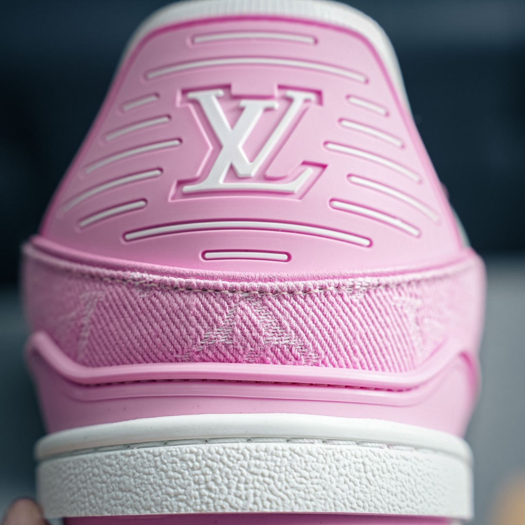 320 LV ARCH LICHT SNEAKER LV路易威登低帮板鞋 正确一致TPR光泽组合鞋底 耐弯折滴塑支持片-Chinese UA Cheap High Quatity Brand Clothes Bags handbags Sneakers wholesale wholesaler seller from China Factory suppliers Fashion Clothing Shoes best Quality Beautiful Price 320 LV ARCH LICHT SNEAKER LV路易威登低帮板鞋 正确一致TPR光泽组合鞋底 耐弯折滴塑支持片