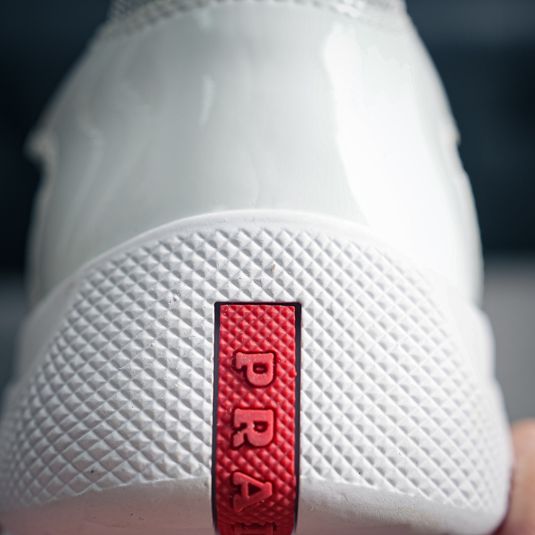 380 PRADA普拉达 广东大厂品质 专柜同步 鞋面意大利进口牛皮面料-Chinese UA Cheap High Quatity Brand Clothes Bags handbags Sneakers wholesale wholesaler seller from China Factory suppliers Fashion Clothing Shoes best Quality Beautiful Price 380 PRADA普拉达 广东大厂品质 专柜同步 鞋面意大利进口牛皮面料