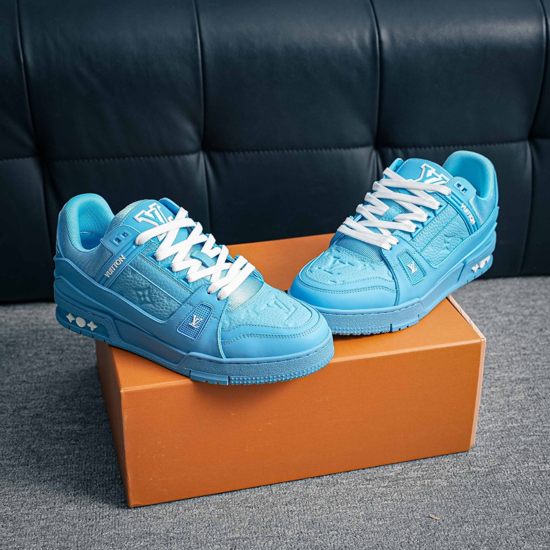 420 路易威登Louis Vuitton Trainer Sneaker Low 运动系列低帮复古百搭休闲运动文化篮球板鞋“ Virgil Abloh 从复古篮球鞋汲取灵感-Chinese UA Cheap High Quatity Brand Clothes Bags handbags Sneakers wholesale wholesaler seller from China Factory suppliers Fashion Clothing Shoes best Quality Beautiful Price 420 路易威登Louis Vuitton Trainer Sneaker Low 运动系列低帮复古百搭休闲运动文化篮球板鞋“ Virgil Abloh 从复古篮球鞋汲取灵感