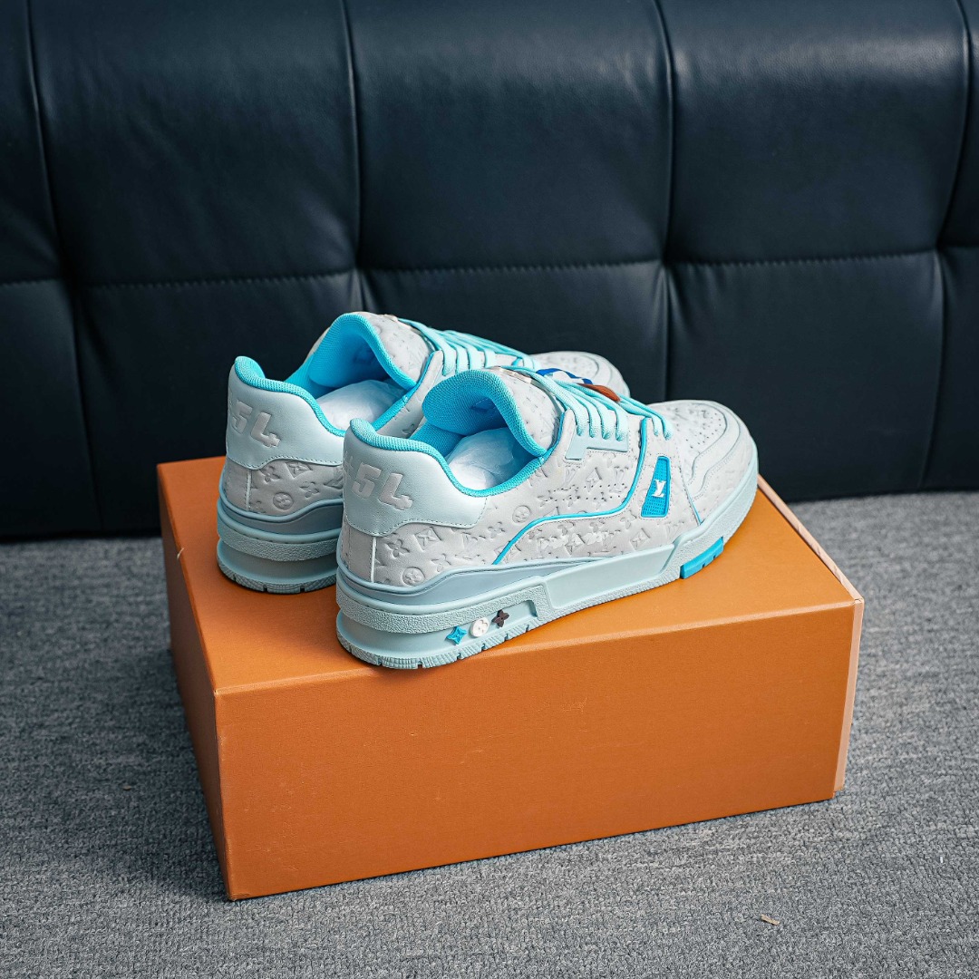 420 LV ARCH LICHT SNEAKER LV路易威登低帮板鞋-Chinese UA Cheap High Quatity Brand Clothes Bags handbags Sneakers wholesale wholesaler seller from China Factory suppliers Fashion Clothing Shoes best Quality Beautiful Price 420 LV ARCH LICHT SNEAKER LV路易威登低帮板鞋