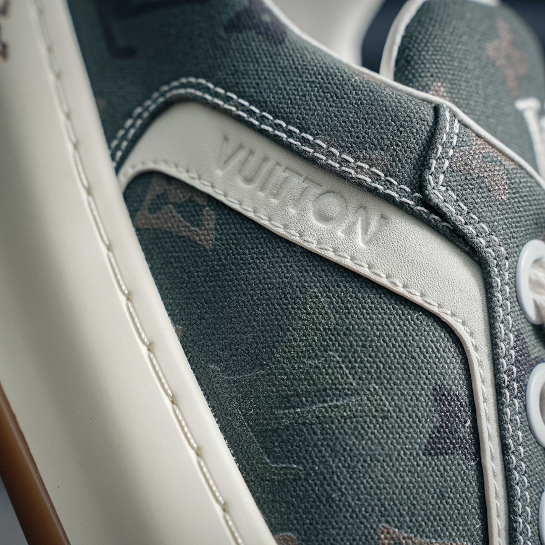 360 路易威登LOUIS VUITTON Tilted Low Sneakers 倾斜系列低帮复古休闲运动文化百搭板鞋“LV组合tpu生胶底”1AJAM2-Chinese UA Cheap High Quatity Brand Clothes Bags handbags Sneakers wholesale wholesaler seller from China Factory suppliers Fashion Clothing Shoes best Quality Beautiful Price 360 路易威登LOUIS VUITTON Tilted Low Sneakers 倾斜系列低帮复古休闲运动文化百搭板鞋“LV组合tpu生胶底”1AJAM2