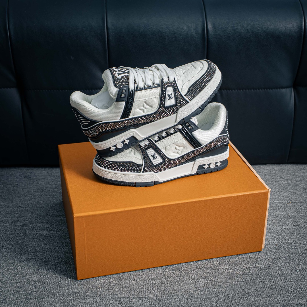 420 路易威登Louis Vuitton Trainer Sneaker Low 运动系列低帮复古百搭休闲运动文化篮球板鞋-Chinese UA Cheap High Quatity Brand Clothes Bags handbags Sneakers wholesale wholesaler seller from China Factory suppliers Fashion Clothing Shoes best Quality Beautiful Price 420 路易威登Louis Vuitton Trainer Sneaker Low 运动系列低帮复古百搭休闲运动文化篮球板鞋