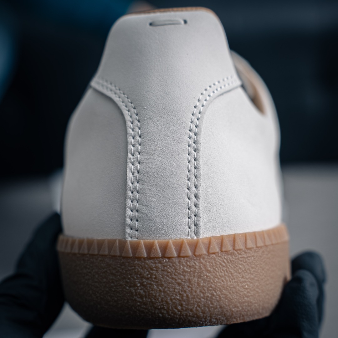 420 东莞原版一比一开发 市售最高版本 Maison Margiela Calfskin Replica 马吉拉 德训运动休闲板鞋-Chinese UA Cheap High Quatity Brand Clothes Bags handbags Sneakers wholesale wholesaler seller from China Factory suppliers Fashion Clothing Shoes best Quality Beautiful Price 420 东莞原版一比一开发 市售最高版本 Maison Margiela Calfskin Replica 马吉拉 德训运动休闲板鞋
