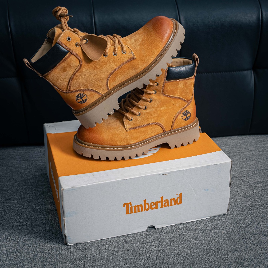 240 特价福利 Timberland添柏岚/天伯伦 秋冬新品(毛绒内里保暖锁热)秋冬必备户外休闲大黄靴系列-Chinese UA Cheap High Quatity Brand Clothes Bags handbags Sneakers wholesale wholesaler seller from China Factory suppliers Fashion Clothing Shoes best Quality Beautiful Price 240 特价福利 Timberland添柏岚/天伯伦 秋冬新品(毛绒内里保暖锁热)秋冬必备户外休闲大黄靴系列