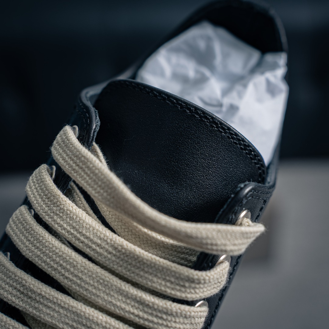 350 RO欧文斯 Rickowens 一比一规格礼盒装外加定制欧文斯保护盒配有日文-Chinese UA Cheap High Quatity Brand Clothes Bags handbags Sneakers wholesale wholesaler seller from China Factory suppliers Fashion Clothing Shoes best Quality Beautiful Price 350 RO欧文斯 Rickowens 一比一规格礼盒装外加定制欧文斯保护盒配有日文