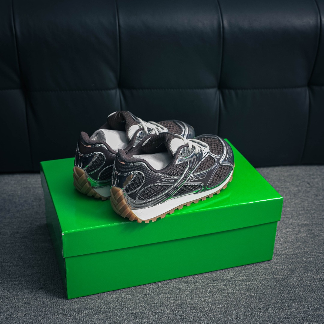 380 BOTTEGA VENETA Orbit Runner BV葆蝶家时尚休闲王一博同款老爹鞋运动鞋-Chinese UA Cheap High Quatity Brand Clothes Bags handbags Sneakers wholesale wholesaler seller from China Factory suppliers Fashion Clothing Shoes best Quality Beautiful Price 380 BOTTEGA VENETA Orbit Runner BV葆蝶家时尚休闲王一博同款老爹鞋运动鞋