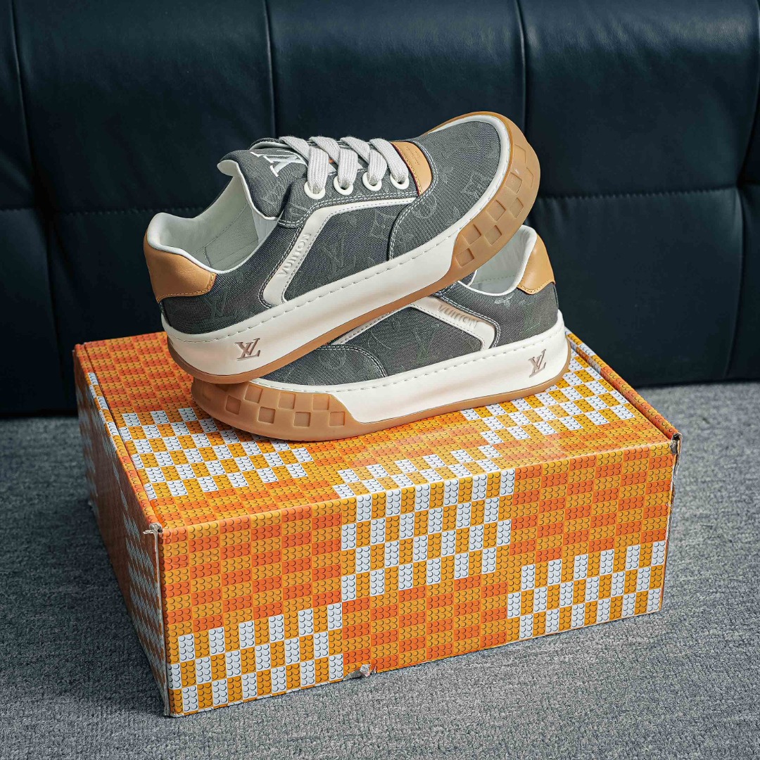 LOUIS VUITTON Tilted 系列 2026 早春全新上架 LV 路易威登 Tilted Low Sneakers 倾斜系列低帮复古休闲运动板鞋-Top High Quatity Cheap Sneakers Fashion Clothing Clothes Bags handbags Shoes of all Brand wholesale With The best Quality And Beautiful Price from China Factory Chinese suppliers wholesaler seller LOUIS VUITTON Tilted 系列 2026 早春全新上架 LV 路易威登 Tilted Low Sneakers 倾斜系列低帮复古休闲运动板鞋