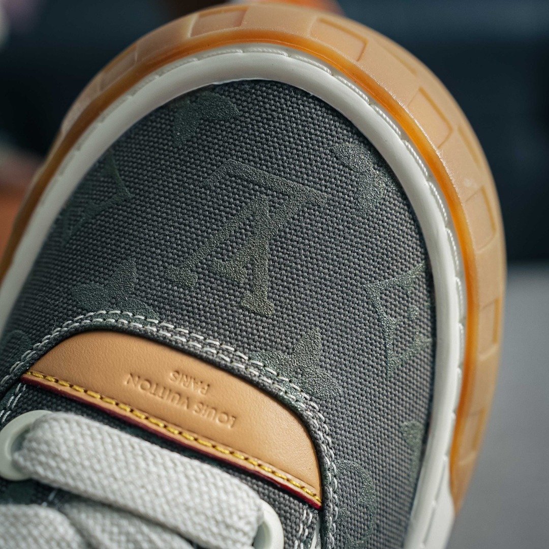 LOUIS VUITTON Tilted 系列 2026 早春全新上架 LV 路易威登 Tilted Low Sneakers 倾斜系列低帮复古休闲运动板鞋-Top High Quatity Cheap Sneakers Fashion Clothing Clothes Bags handbags Shoes of all Brand wholesale With The best Quality And Beautiful Price from China Factory Chinese suppliers wholesaler seller LOUIS VUITTON Tilted 系列 2026 早春全新上架 LV 路易威登 Tilted Low Sneakers 倾斜系列低帮复古休闲运动板鞋