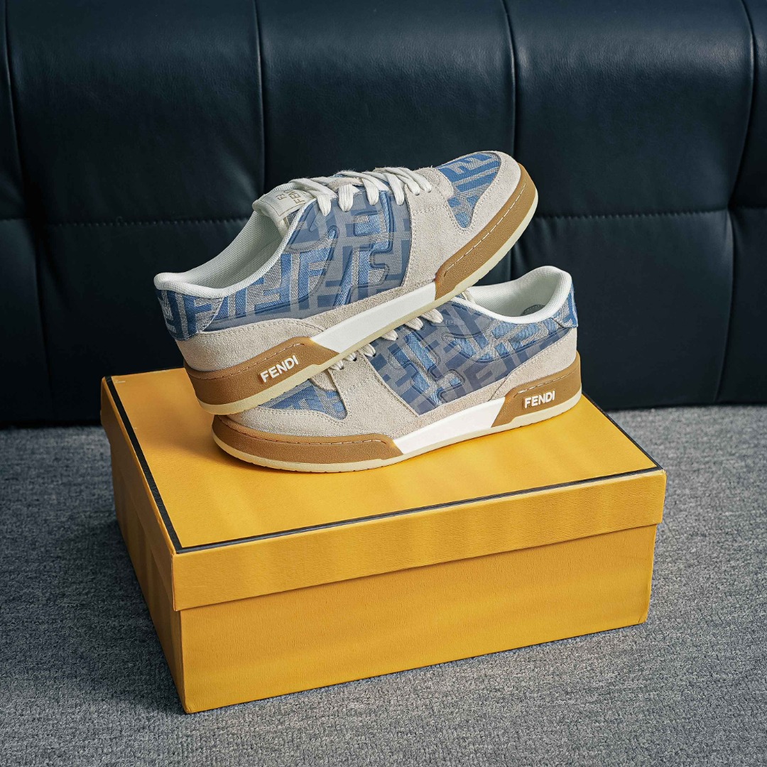 330 FENDI芬迪 Match 绒面皮革 压纹系带 男女同款 浅棕经典款-Chinese UA Cheap High Quatity Brand Clothes Bags handbags Sneakers wholesale wholesaler seller from China Factory suppliers Fashion Clothing Shoes best Quality Beautiful Price 330 FENDI芬迪 Match 绒面皮革 压纹系带 男女同款 浅棕经典款