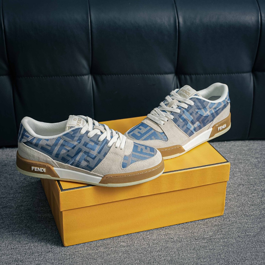 330 FENDI芬迪 Match 绒面皮革 压纹系带 男女同款 浅棕经典款-Chinese UA Cheap High Quatity Brand Clothes Bags handbags Sneakers wholesale wholesaler seller from China Factory suppliers Fashion Clothing Shoes best Quality Beautiful Price 330 FENDI芬迪 Match 绒面皮革 压纹系带 男女同款 浅棕经典款