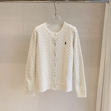 🛒𝐍𝐄𝐖 · 𝟐𝟎𝟐6/爆款现货 【原单品质】RL*|2026新款麻花圆领针织开衫 系列款 老钱风穿搭 气质百搭绝美 🛒𝐍𝐄𝐖 · 𝟐𝟎𝟐6/爆款现货 【原单品质】RL*|2026新款麻花圆领针织开衫 系列款 老钱风穿搭 气质百搭绝美