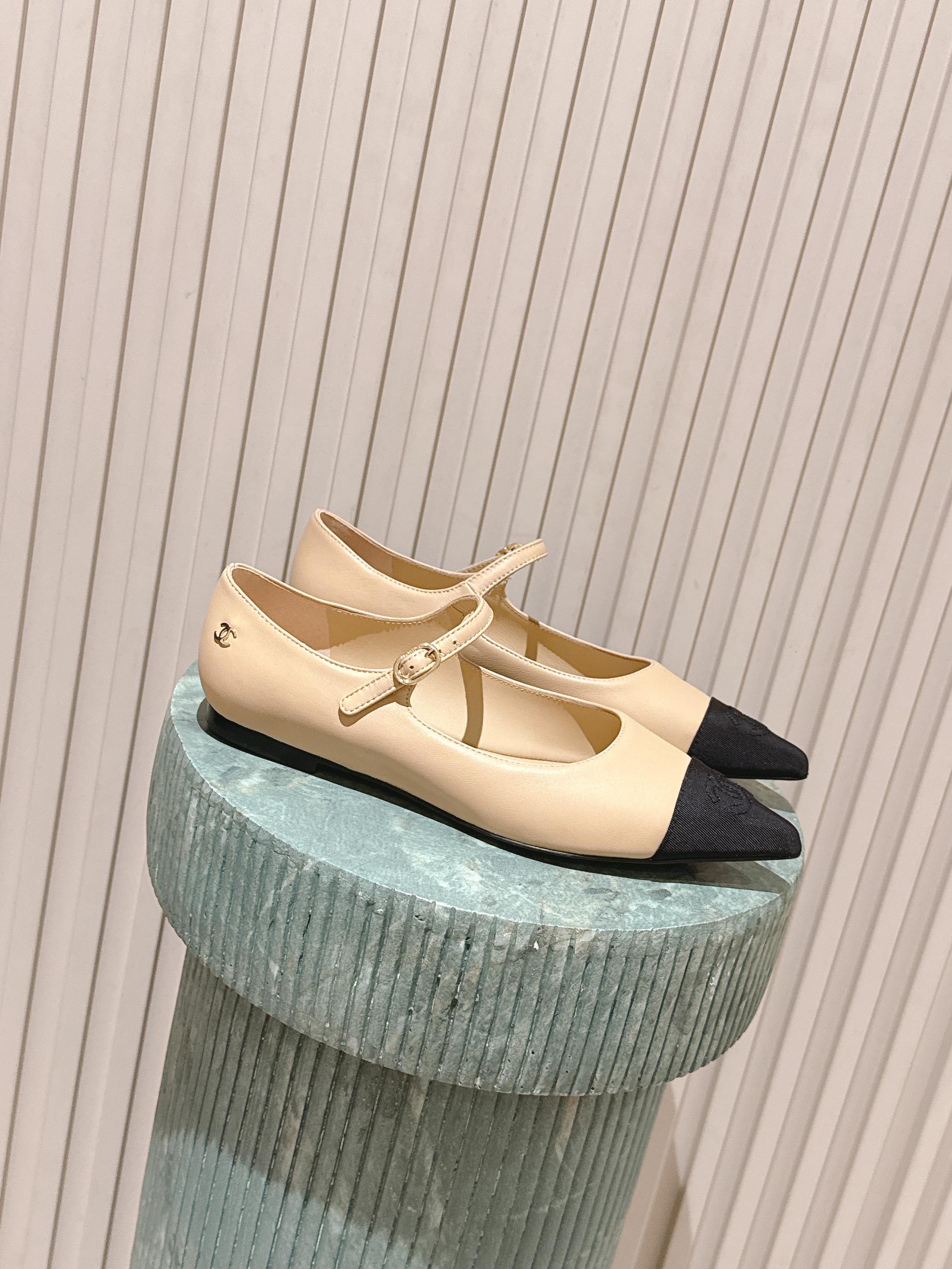 NO:578049,Top version: CHANE*25s little Chanel early spring hot-selling woven Mary Jane shoes, a perfect keep for yourself!  !  Much more comfortable than the classic Slingback!  Every color is a whitening tool that makes your feet look whiter! So cute! Another popular fragrance~ Material original sheepskin, original sheepskin lining, outsole, genuine leather sole, code number: 35-39/(40/41 customized, non-refundable, non-exchangeable), single shoes, chanel, chanel, mary jane, sheepskin19860909顶级版本:CHANE*25s小香奈儿早春爆品编织玛丽珍单鞋 妥妥的自留款！！比经典款Slingback舒服太多啦！每个颜色上脚都很显白 的显白利器!好嗲啊!又是火爆的小香~ 材质原版羊皮 内里原版内里羊皮 大底真皮鞋底 码数:35-39/(40/41定制不退不换),单鞋,chanel,chanel,mary jane,sheepskin,Women's Shoes