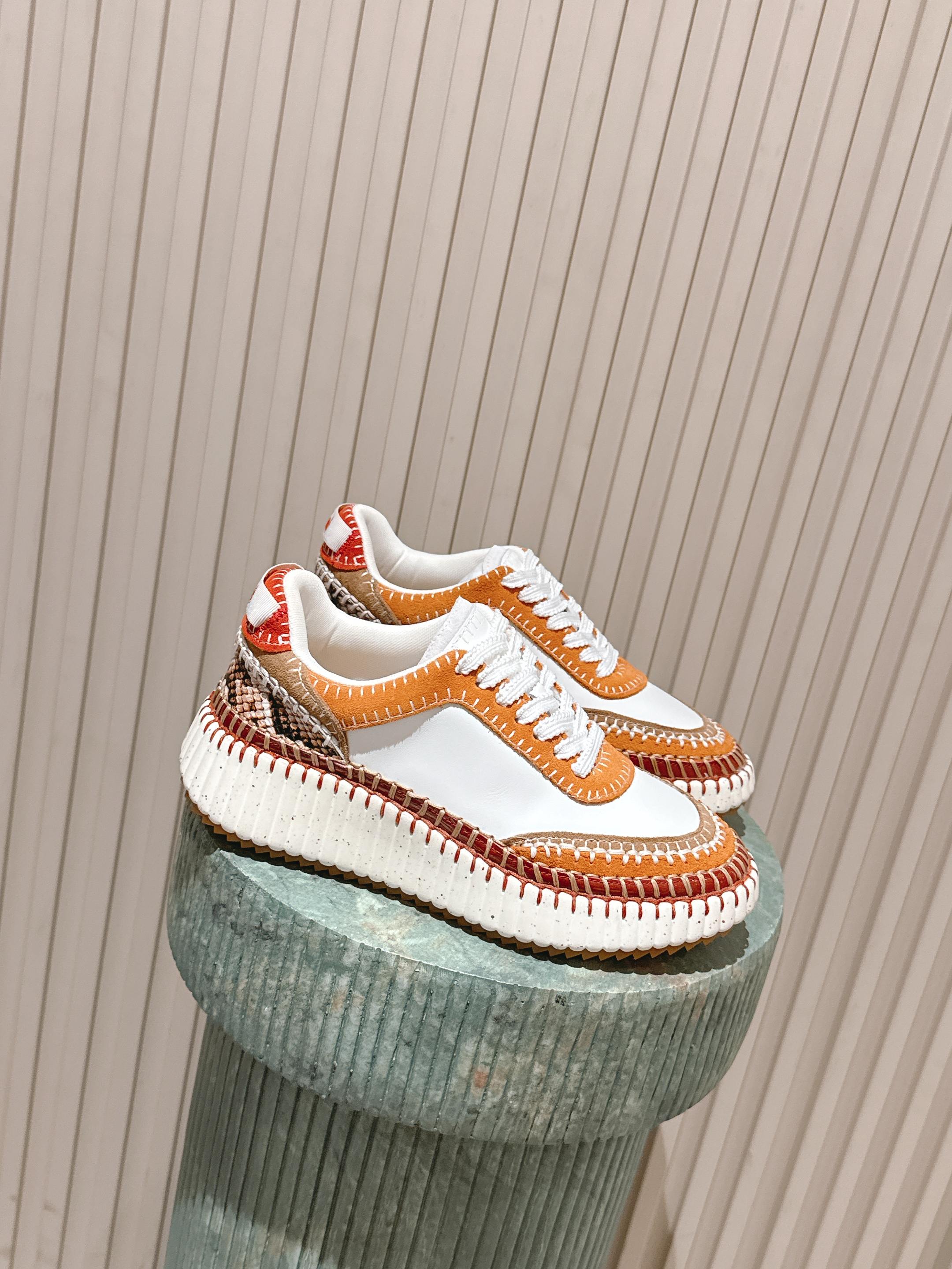 NO:615006,Top version: Upgraded version | 6 Chloe's new elastic sock short boots. Get a cool trendy boot that looks amazing this season. Purchase it at the counter for 7800!  Exclusive mold opening and customization on the entire network. After 1 month of adjustment, it was restored to the authentic grade and counter inspection grade. Original one-to-one custom elastic socks on the upper, crystal sheepskin feet inside, and one-to-one model non-slip double-layer thickened non-slip and wear-resistant outsole!  Wear a height-increasing artifact!  Size35-39 (40 41 customized), casual shoes/sports shoes, boots, sneakers, sheepskin, socks19860909顶级版本:升级版本 | 6  克洛伊新款弹力袜子短靴 入手一款本季颜值爆表的酷潮靴, 专柜以7800购入！全网独家开模定制,历经1个月调整还原正品级,专柜验货级别 鞋面原版一比一定制弹力袜,内里水晶羊皮垫脚,一比一楷模防滑双层加厚防滑耐磨大底！穿上增高神器！ Size35-39( 40 41 定做),休闲鞋/运动鞋,boots,sneakers,sheepskin,socks,Women's Shoes