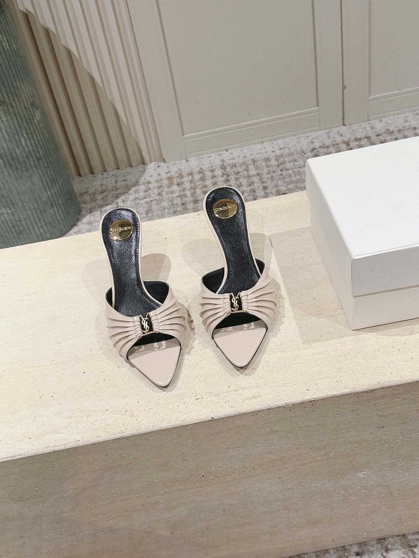 YSL Damenschuhe Top-Version: — photo 2