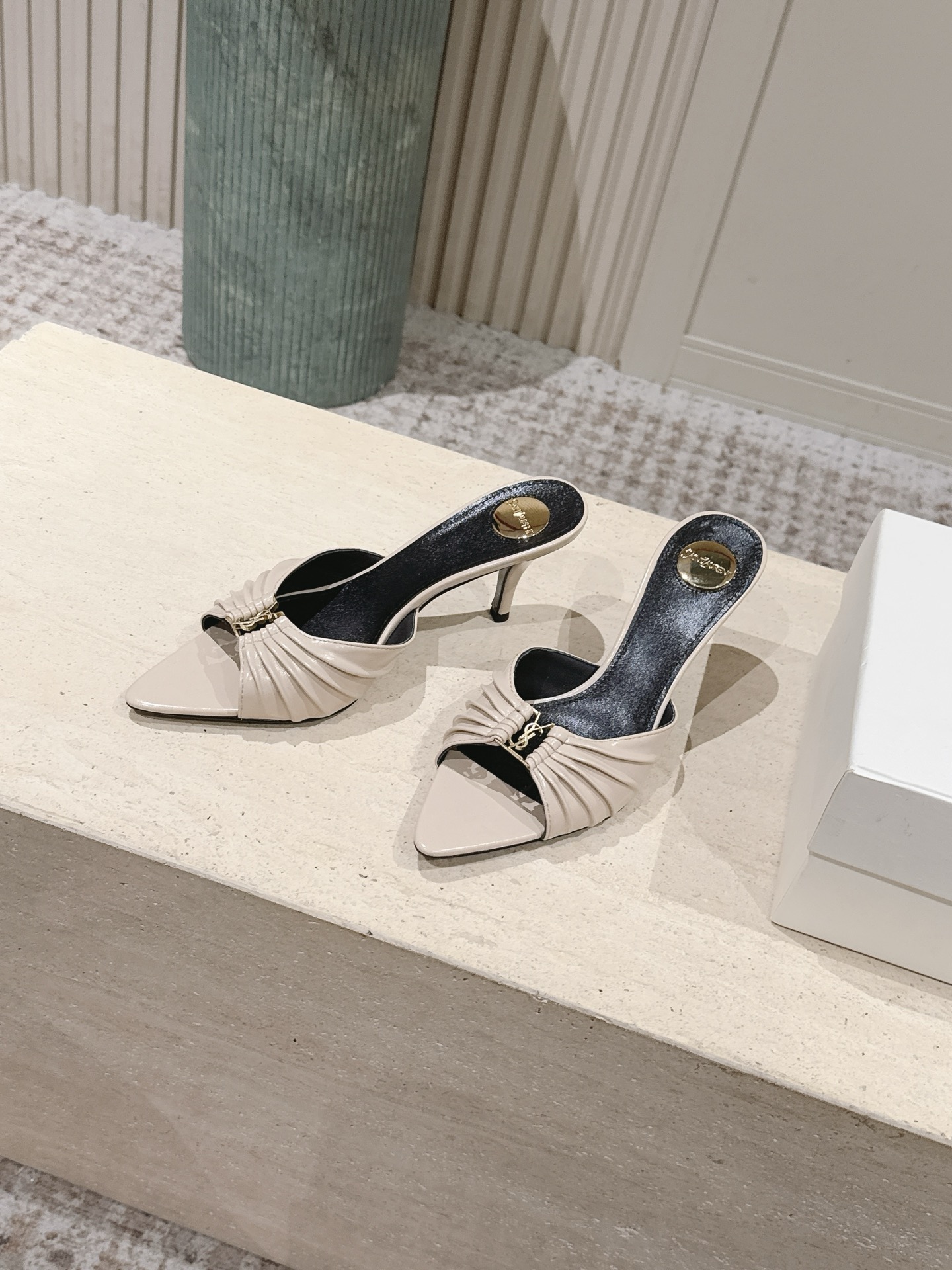 YSL Damenschuhe Top-Version: — photo 3