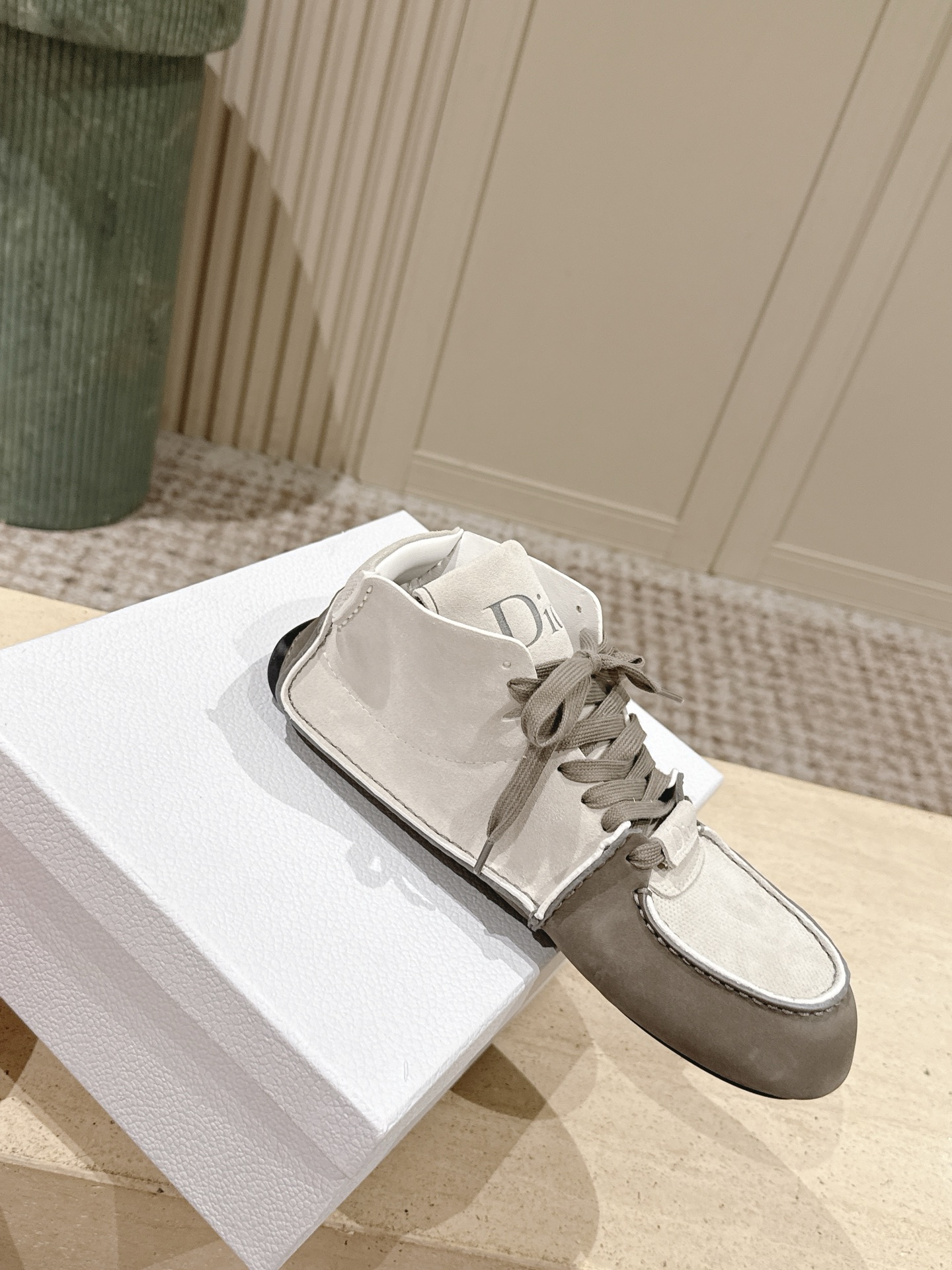Dior Style Red Leather Women's Shoes style reference detail image 4 from source 785070
