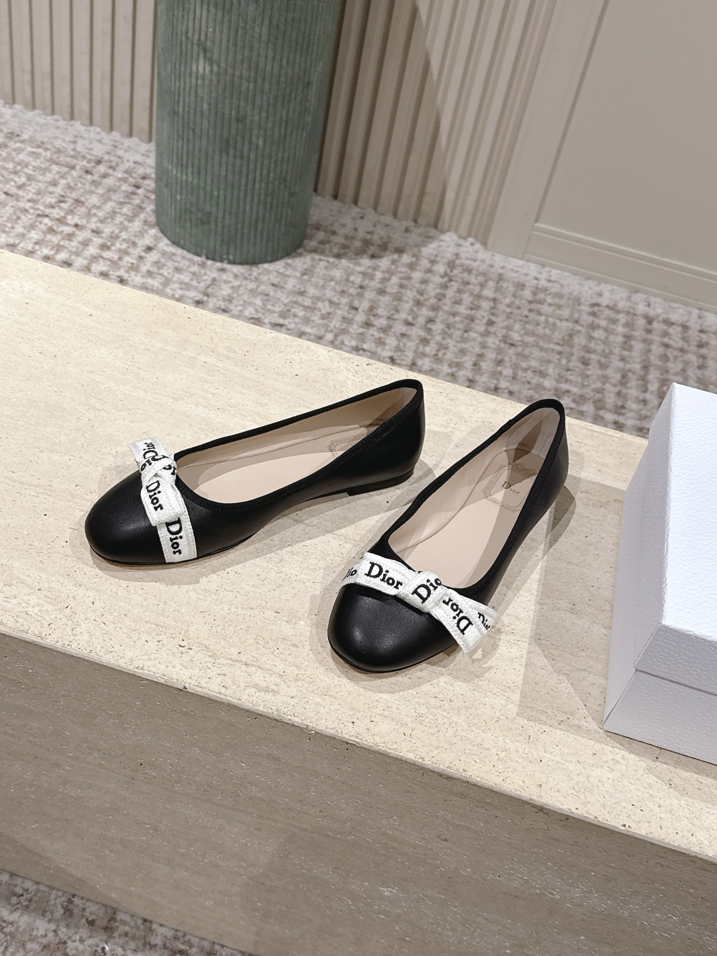 Dior Style Black Leather Women's Shoes style reference detail image 3 from source 785073