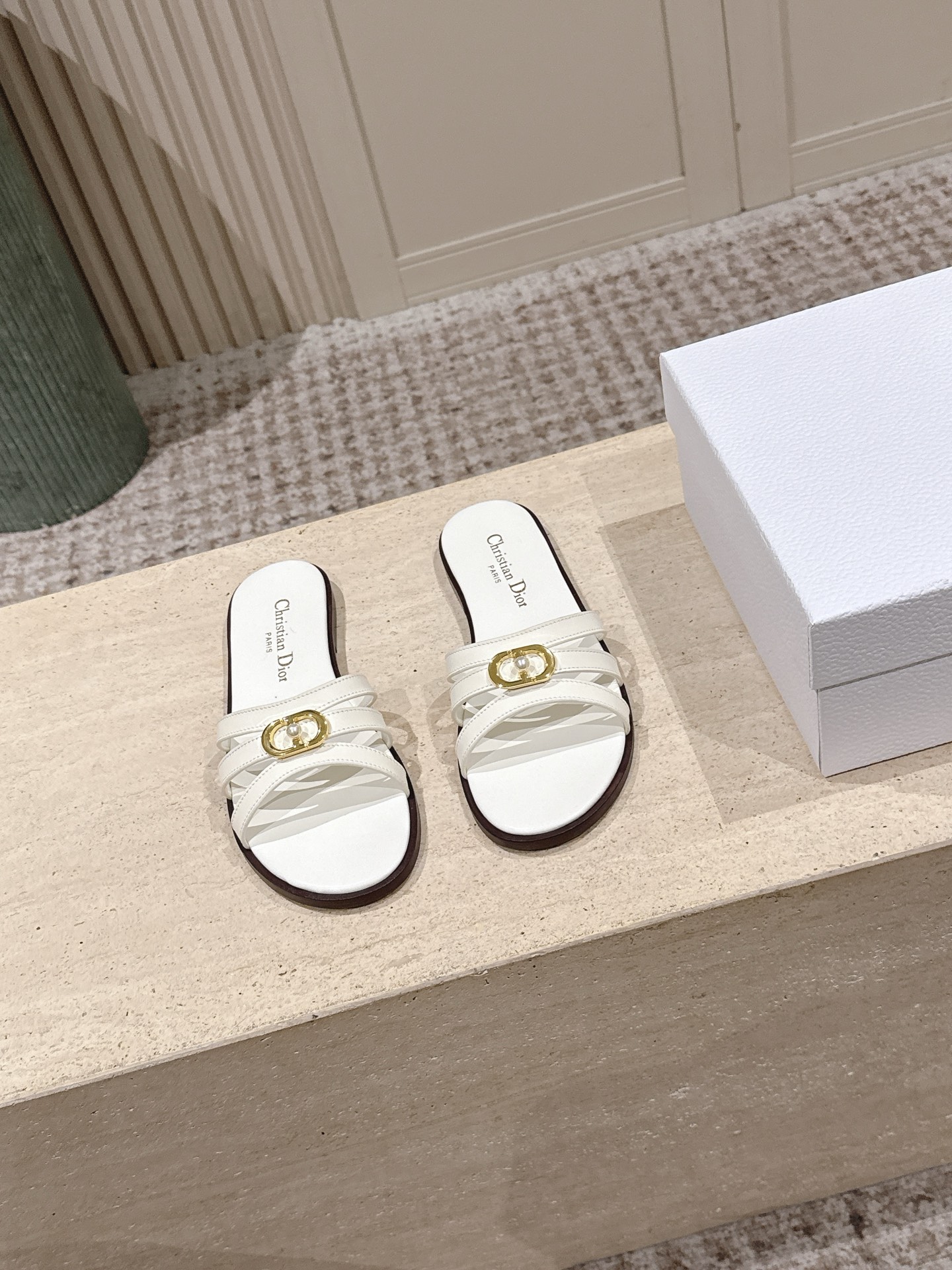 Dior Style Leather Women's Shoes style reference detail image 2 from source 785074
