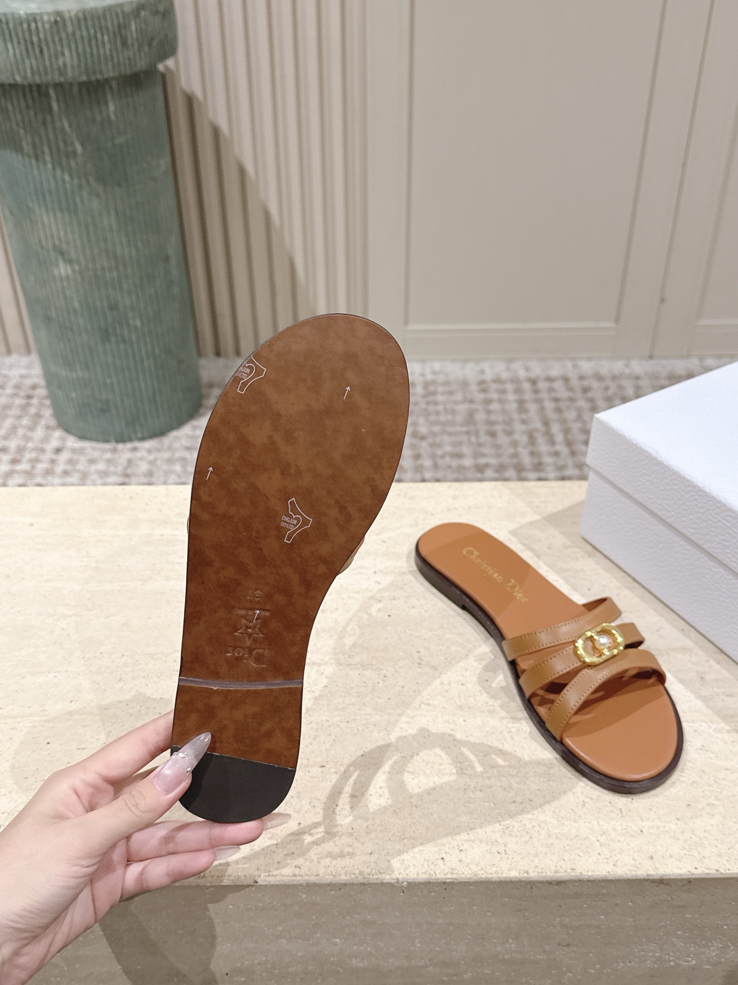Dior Style Leather Women's Shoes style reference detail image 9 from source 785075