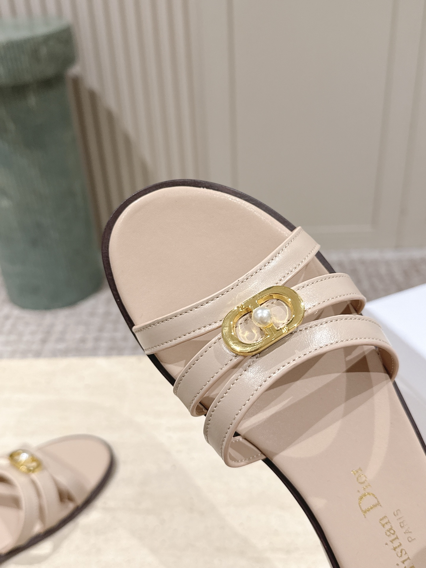 Dior Style Leather Women's Shoes style reference detail image 7 from source 785076
