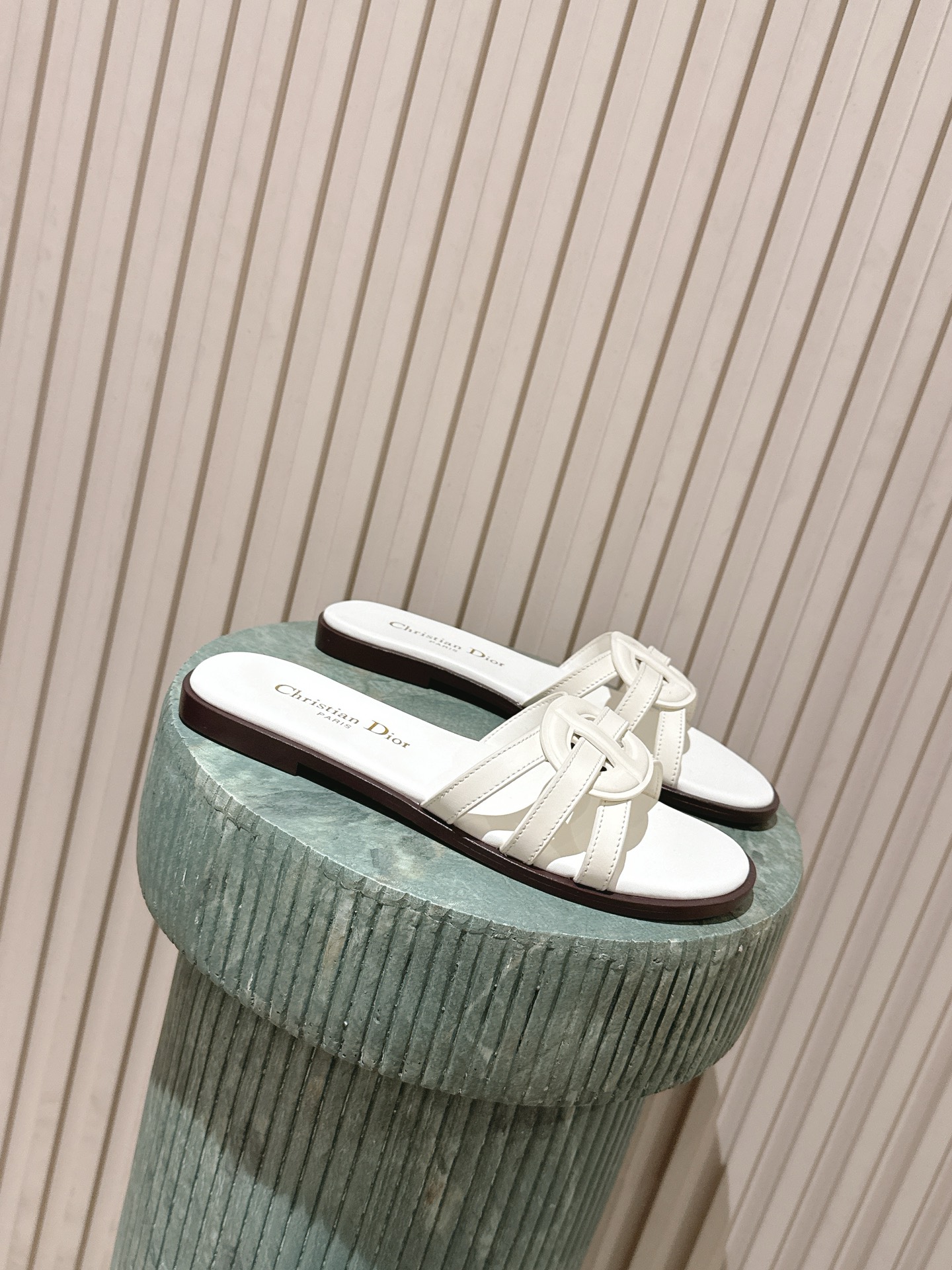 Dior Style Leather Women's Shoes style reference detail image 1 from source 785078