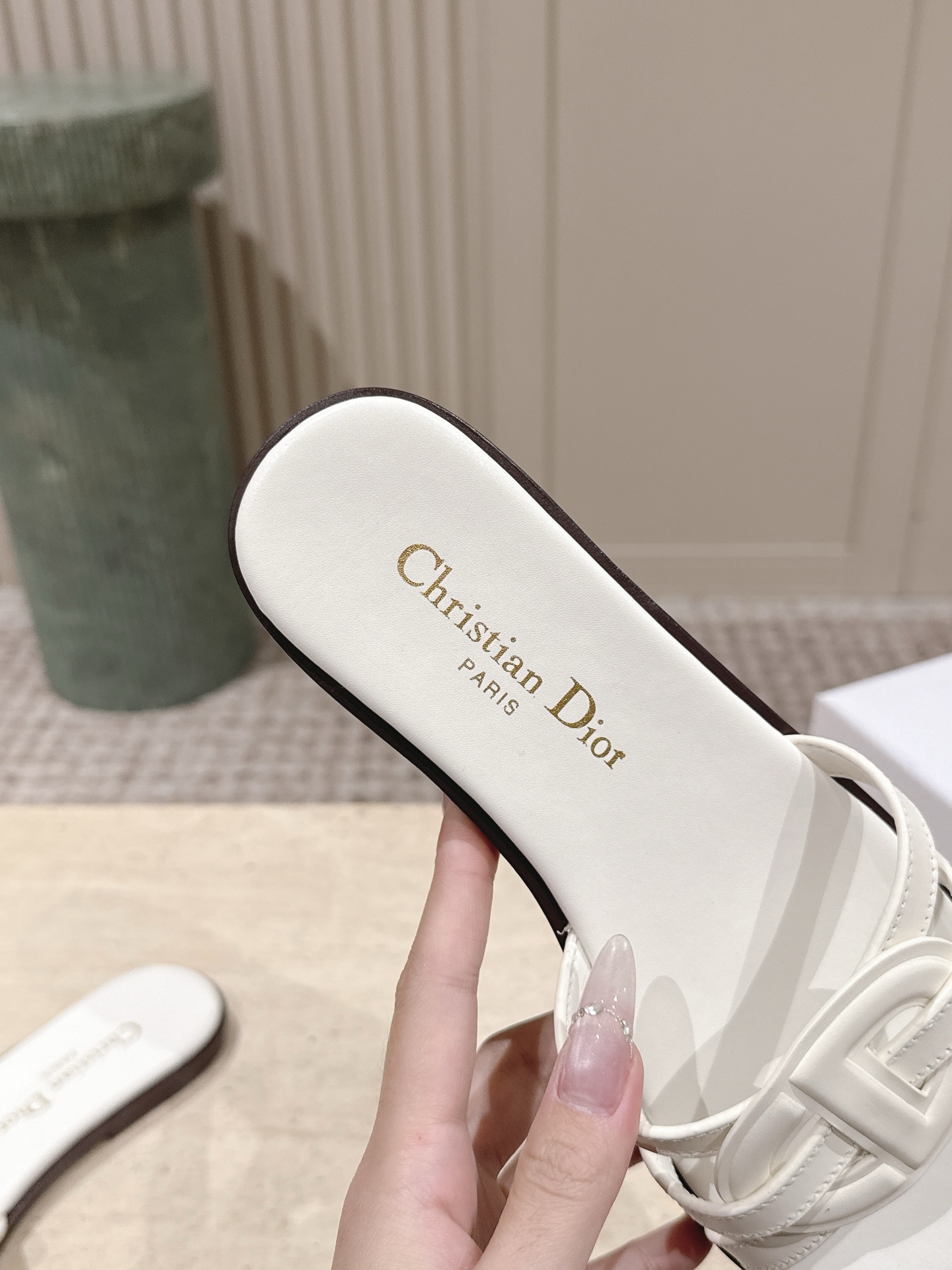 Dior Style Leather Women's Shoes style reference detail image 6 from source 785078
