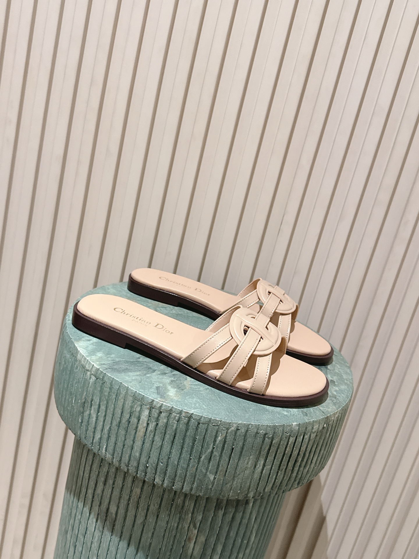 Dior Style Leather Women's Shoes style reference detail image 1 from source 785079