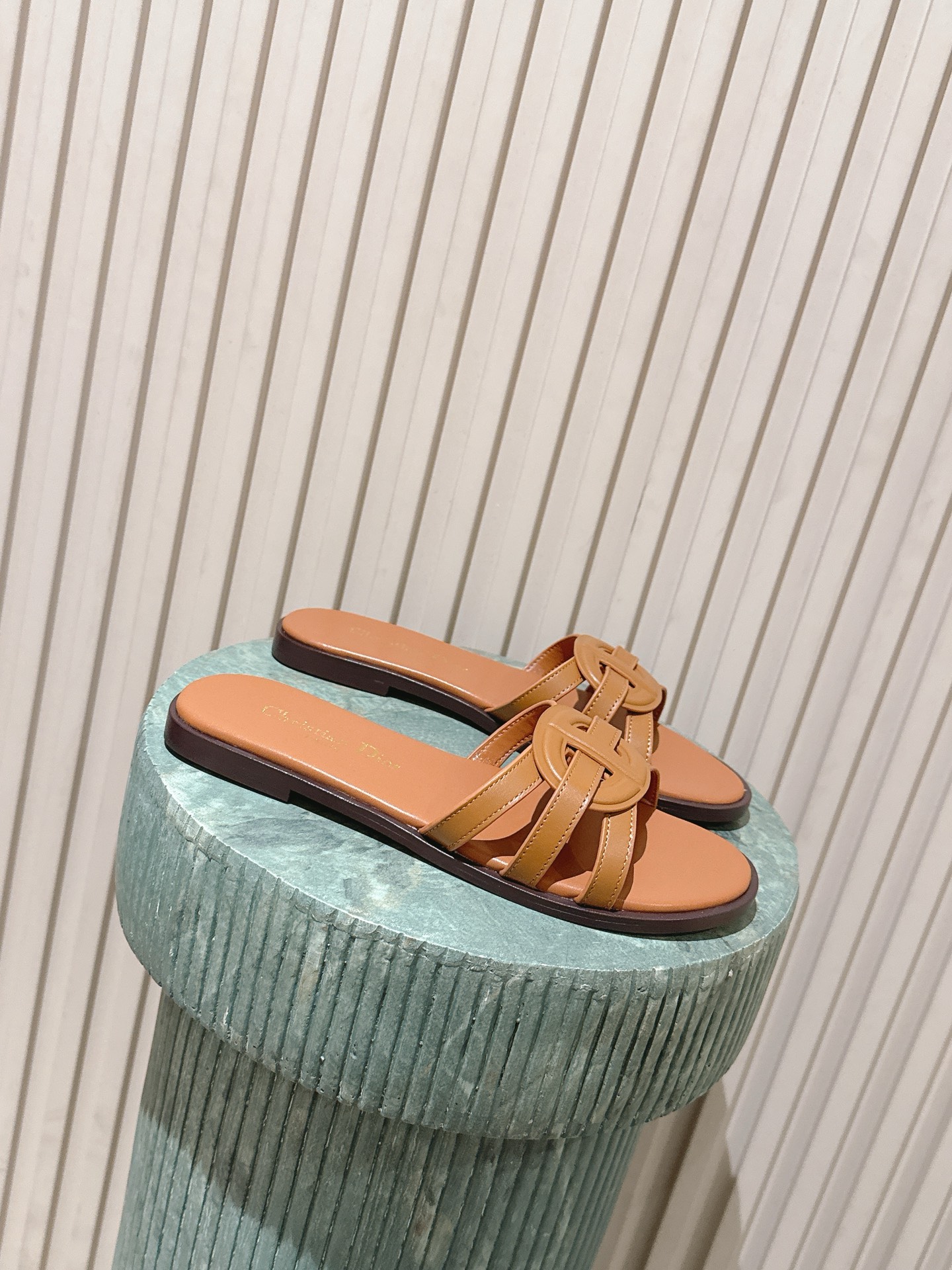 Dior Style Leather Women's Shoes style reference detail image 1 from source 785080