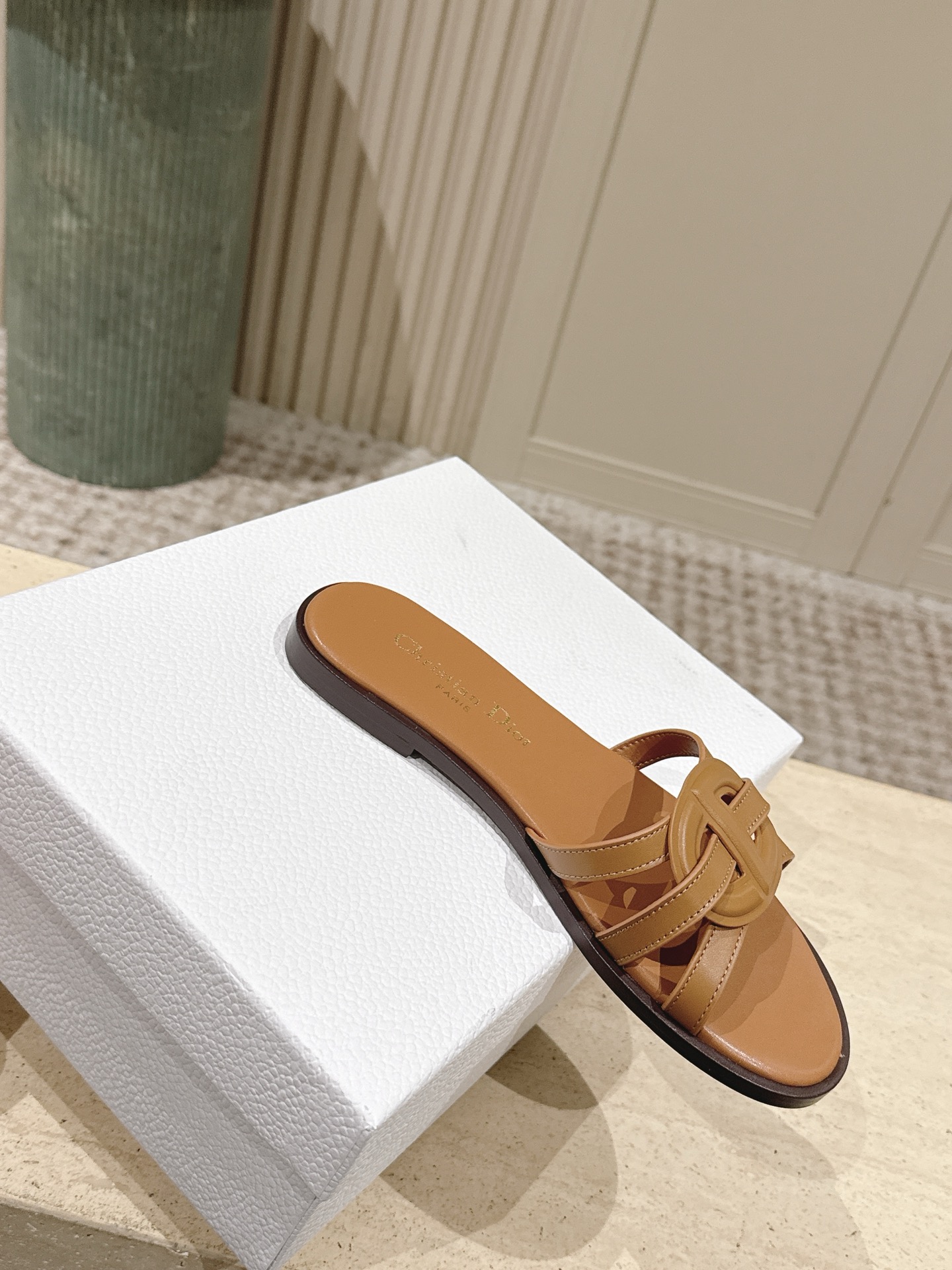 Dior Style Leather Women's Shoes style reference detail image 4 from source 785080