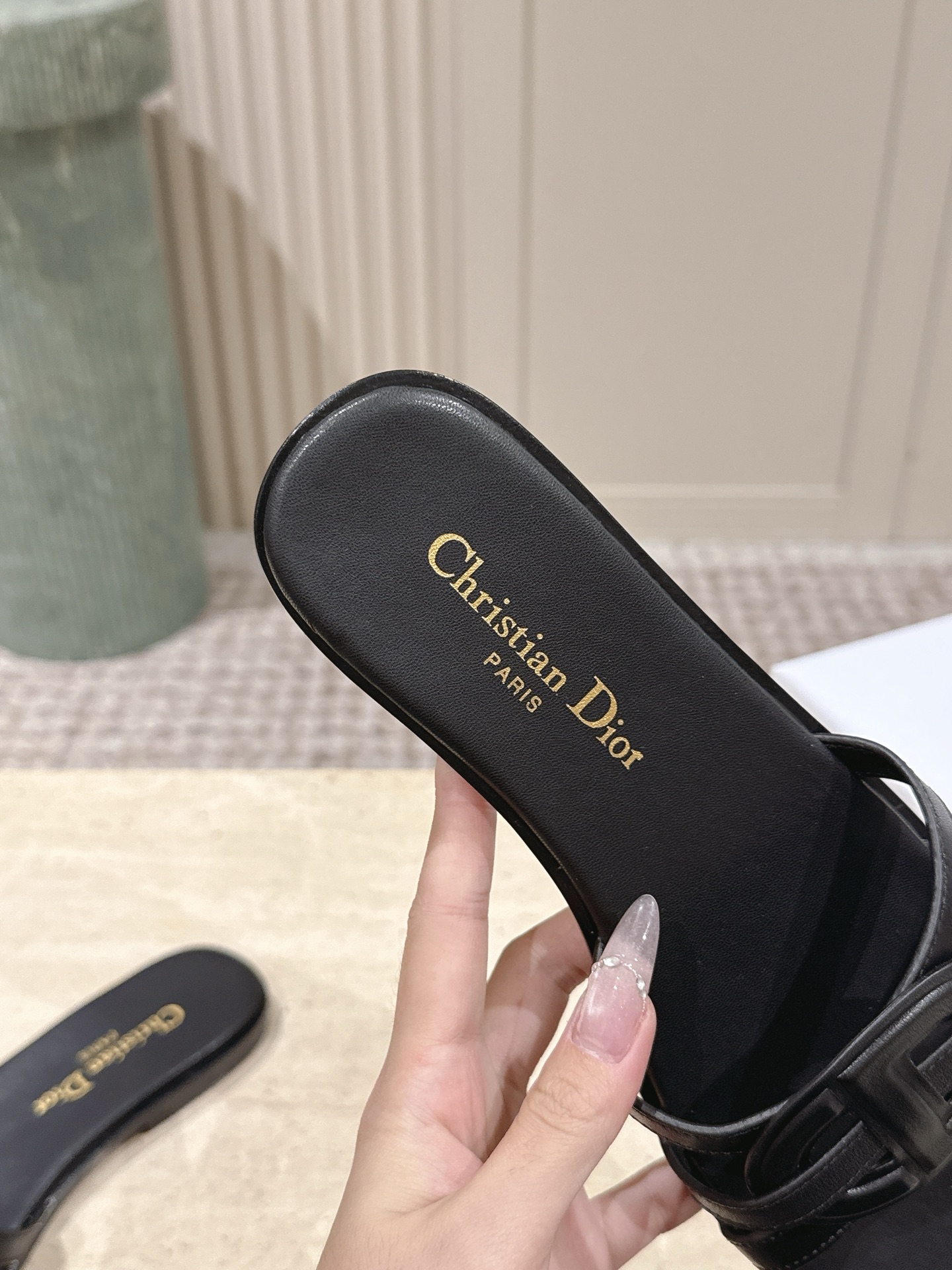 Dior Style Leather Women's Shoes style reference detail image 6 from source 785081